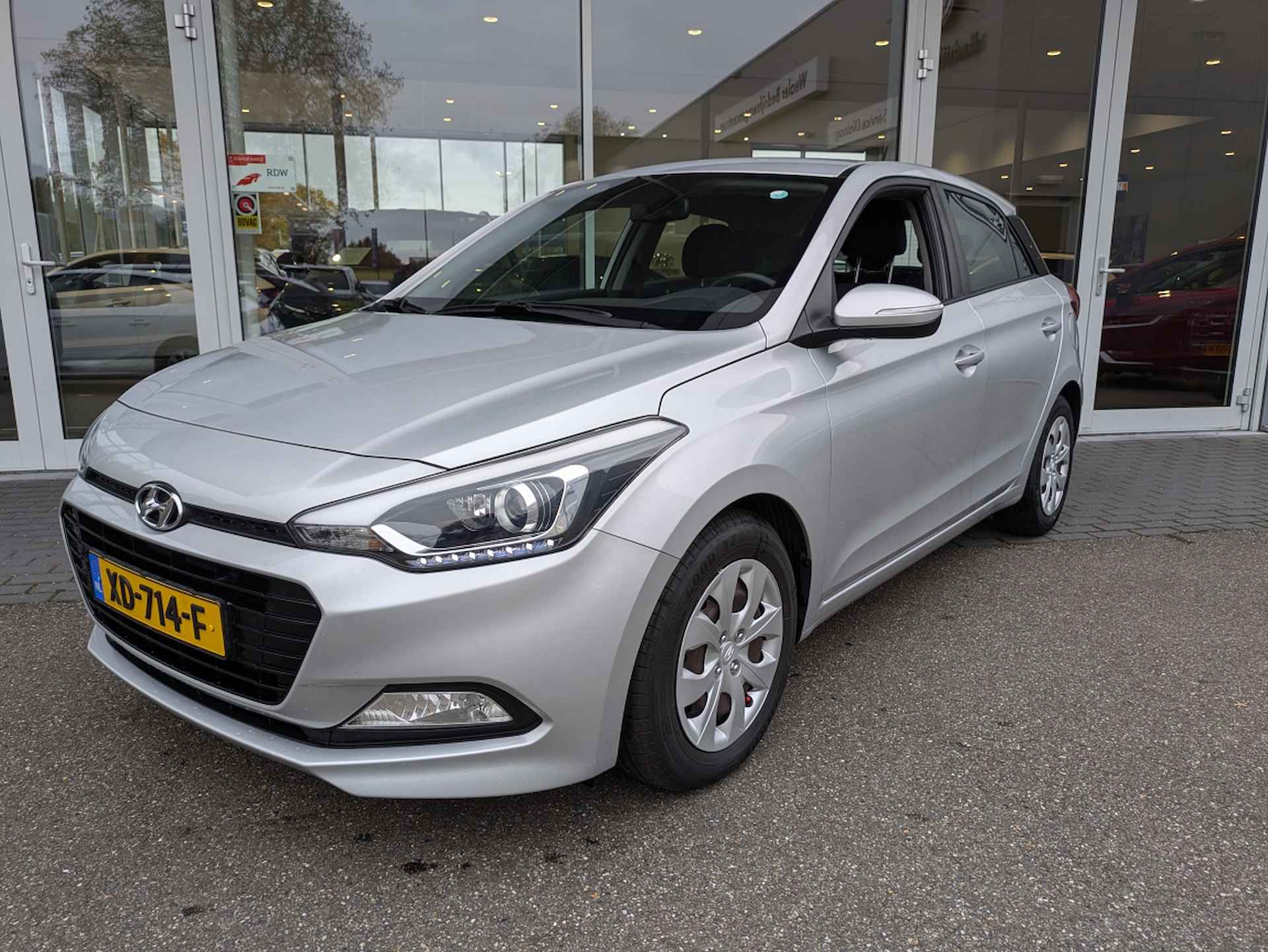 Hyundai I20 1.0 T-GDI Blue 100PK Comfort I Navigatie I Cruise Control - 2/22