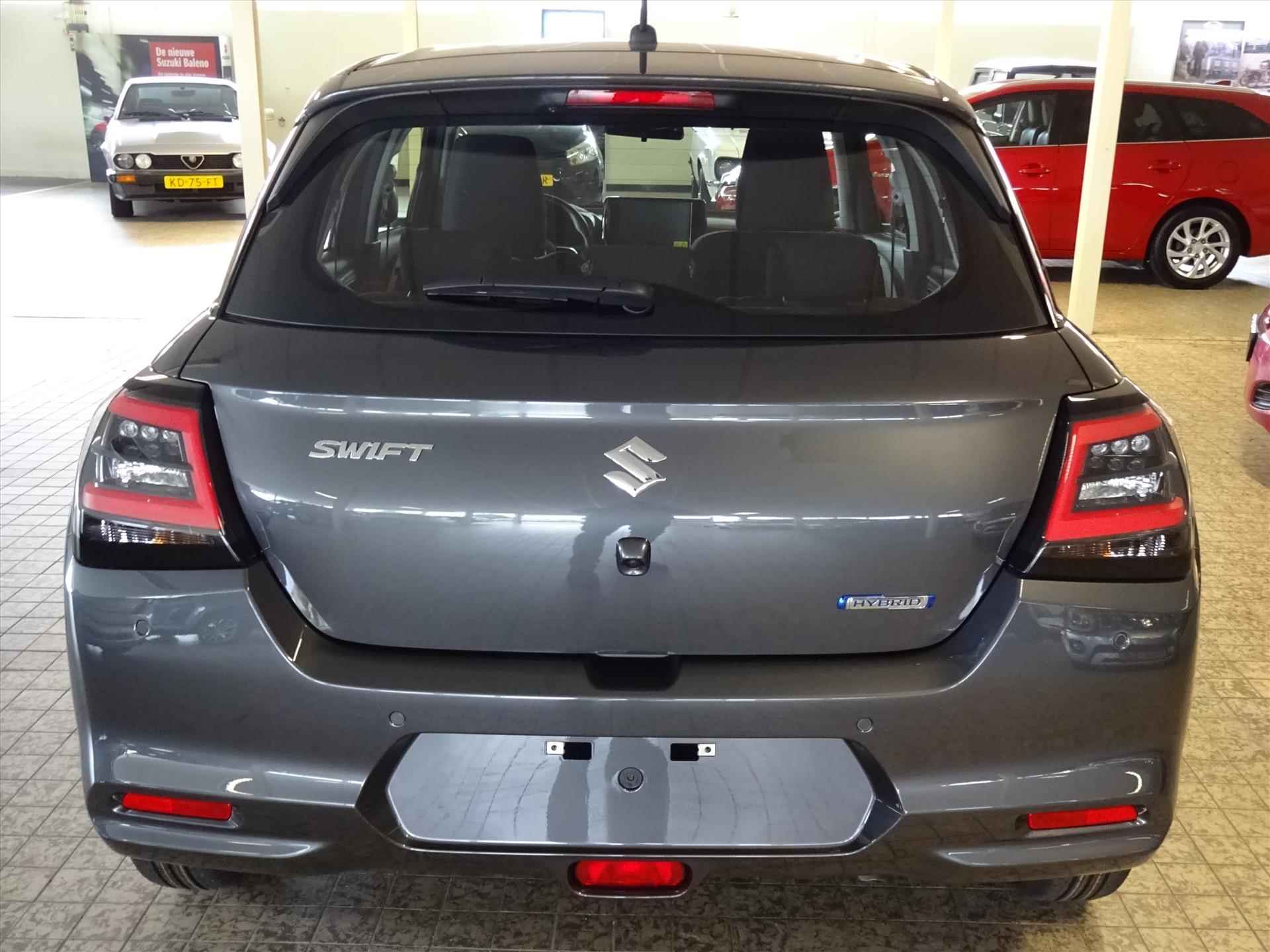 Suzuki Swift 1.2 Smart Hybrid Comfort - 2/11