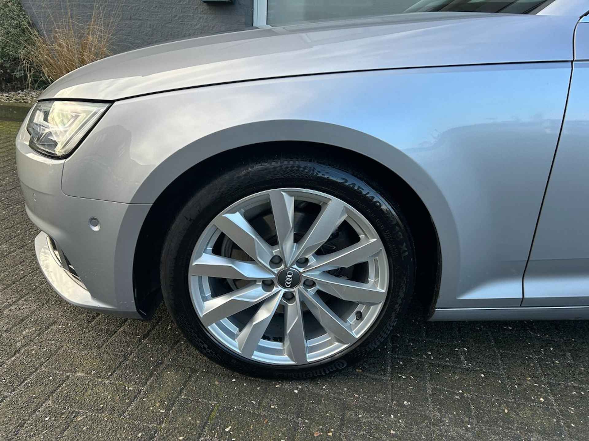 AUDI A4 2.0 TFSI ULTRA DESIGN Automaat - 4/34