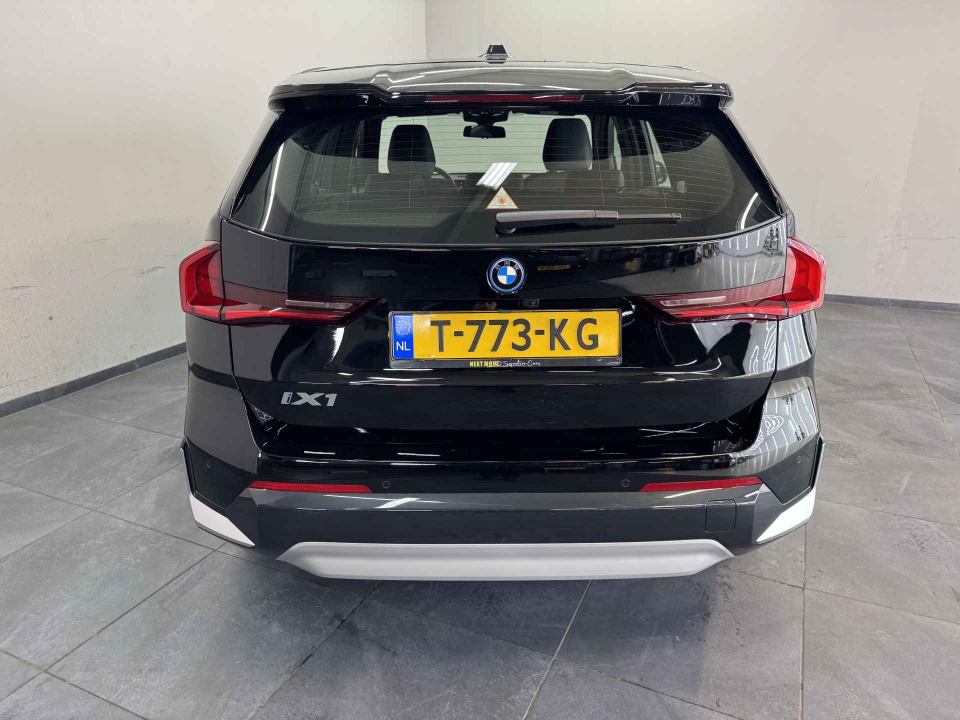 BMW iX1 xDrive30 Launch Edition 67 kWh✅Harman/Kardon✅Origineel Nederlands✅Fabrieksgarantie✅Apple Carplay✅Achteruitrijcamera✅ - 24/92