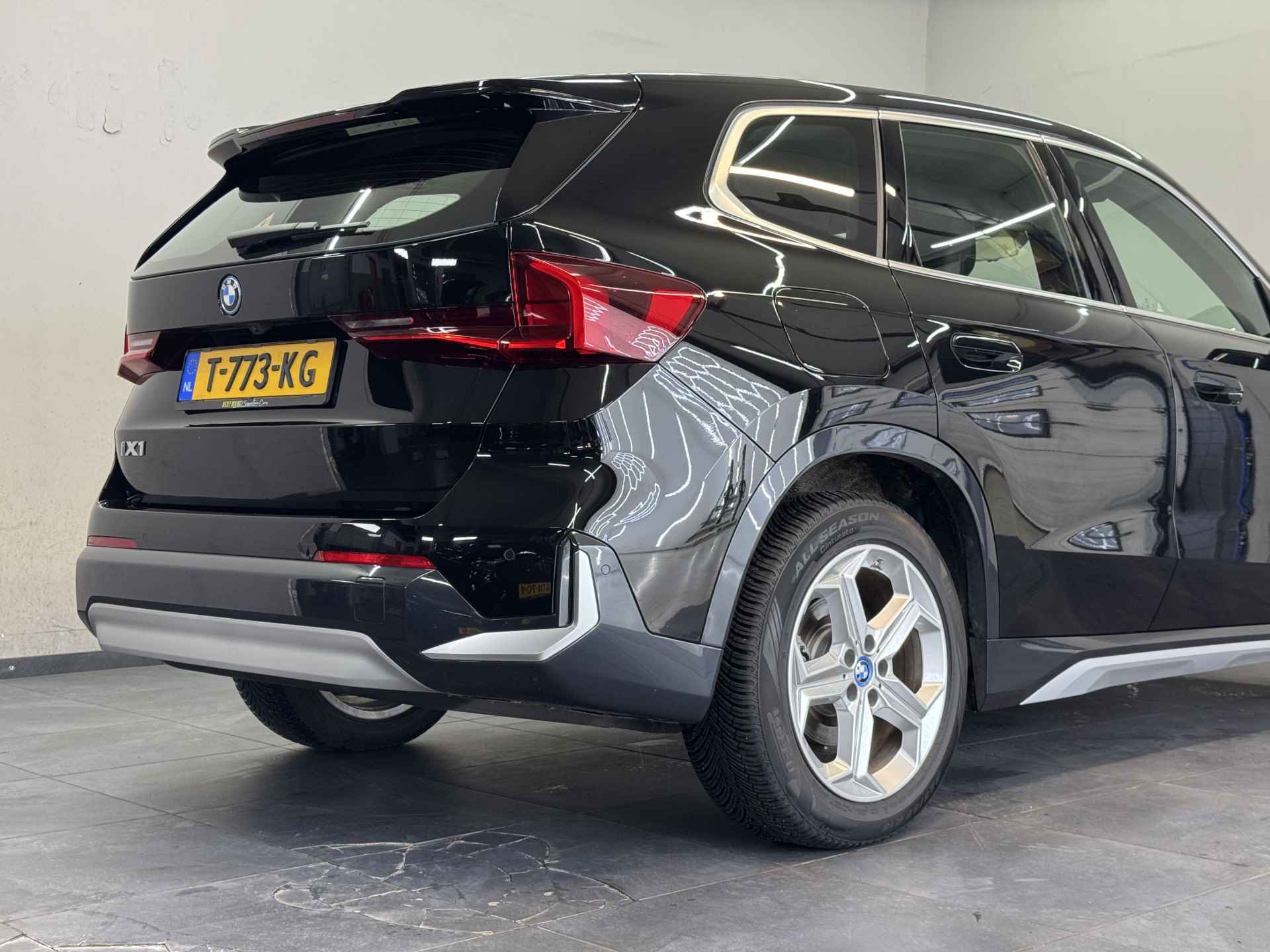 BMW iX1 xDrive30 Launch Edition 67 kWh✅Harman/Kardon✅Origineel Nederlands✅Fabrieksgarantie✅Apple Carplay✅Achteruitrijcamera✅ - 32/92