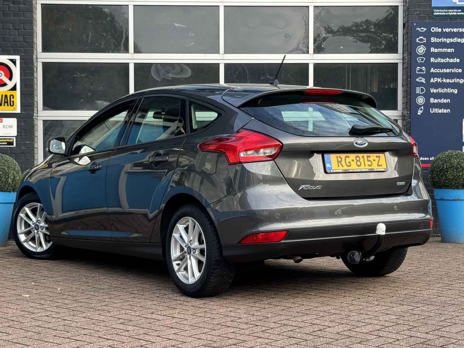 Ford Focus 1.0 Lease Edition | Navigatie | Cruise Control | Apple Carplay | Airco | Rijklaar + 12 Maand BOVAG Garantie - 4/47