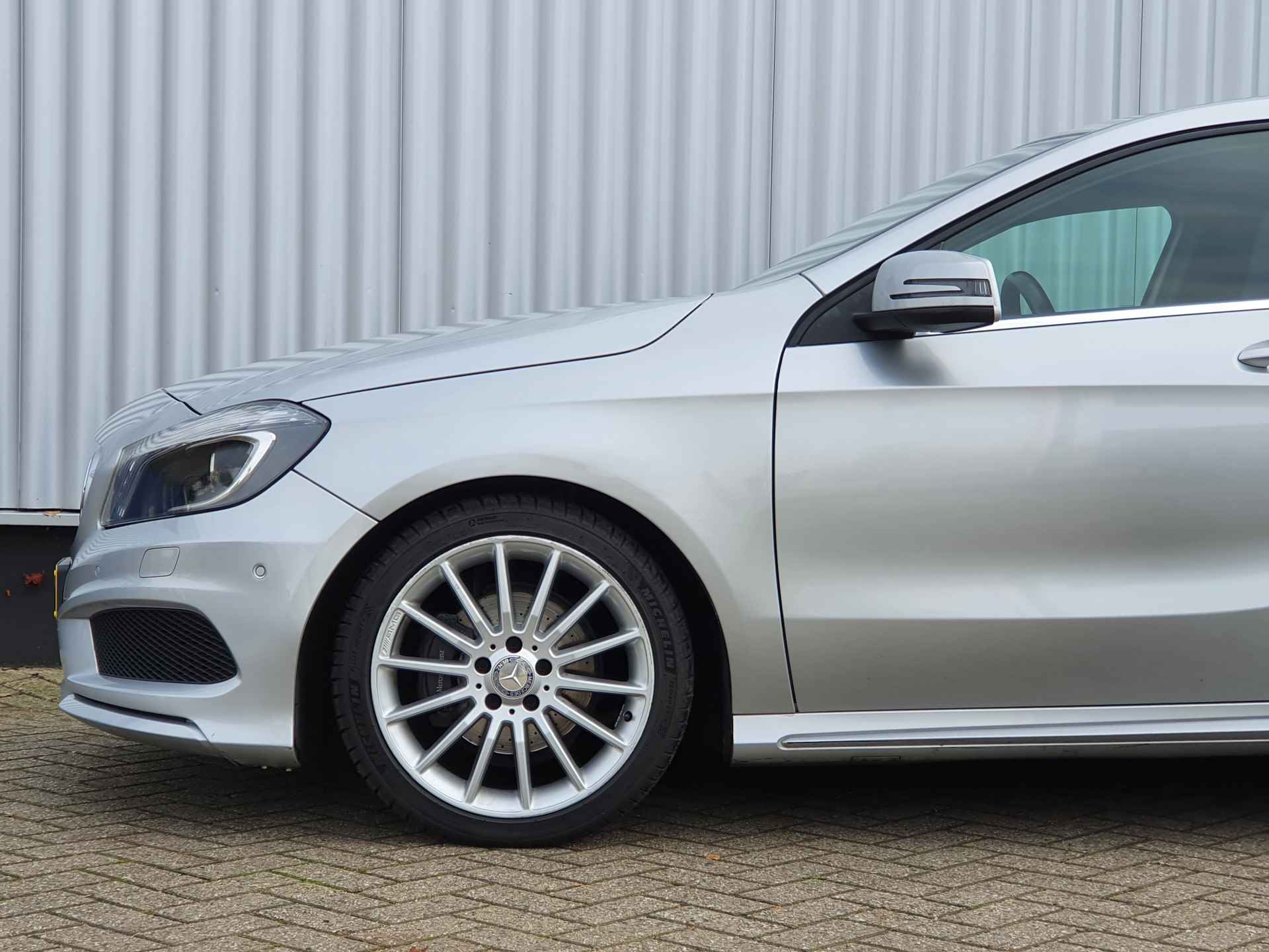 Mercedes-Benz A-Klasse 180 Automaat AMG-Pakket | Cruise Control | Alcantara | Airco | Navigatie - 18/32