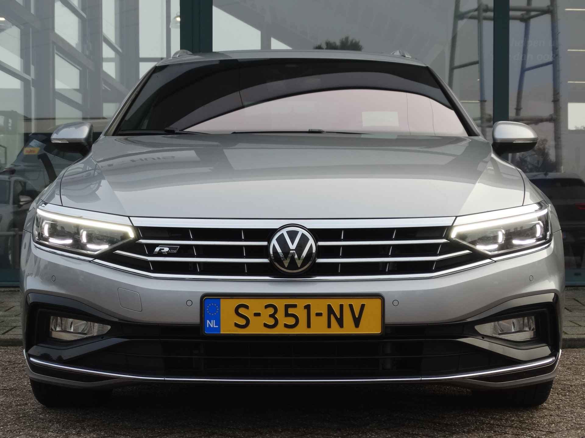 Volkswagen Passat Variant 1.5 TSI 150 PK DSG Automaat R-Line Business | Trekhaak | Full Leder | Navigatie | Achteruitrijcamera - 9/34