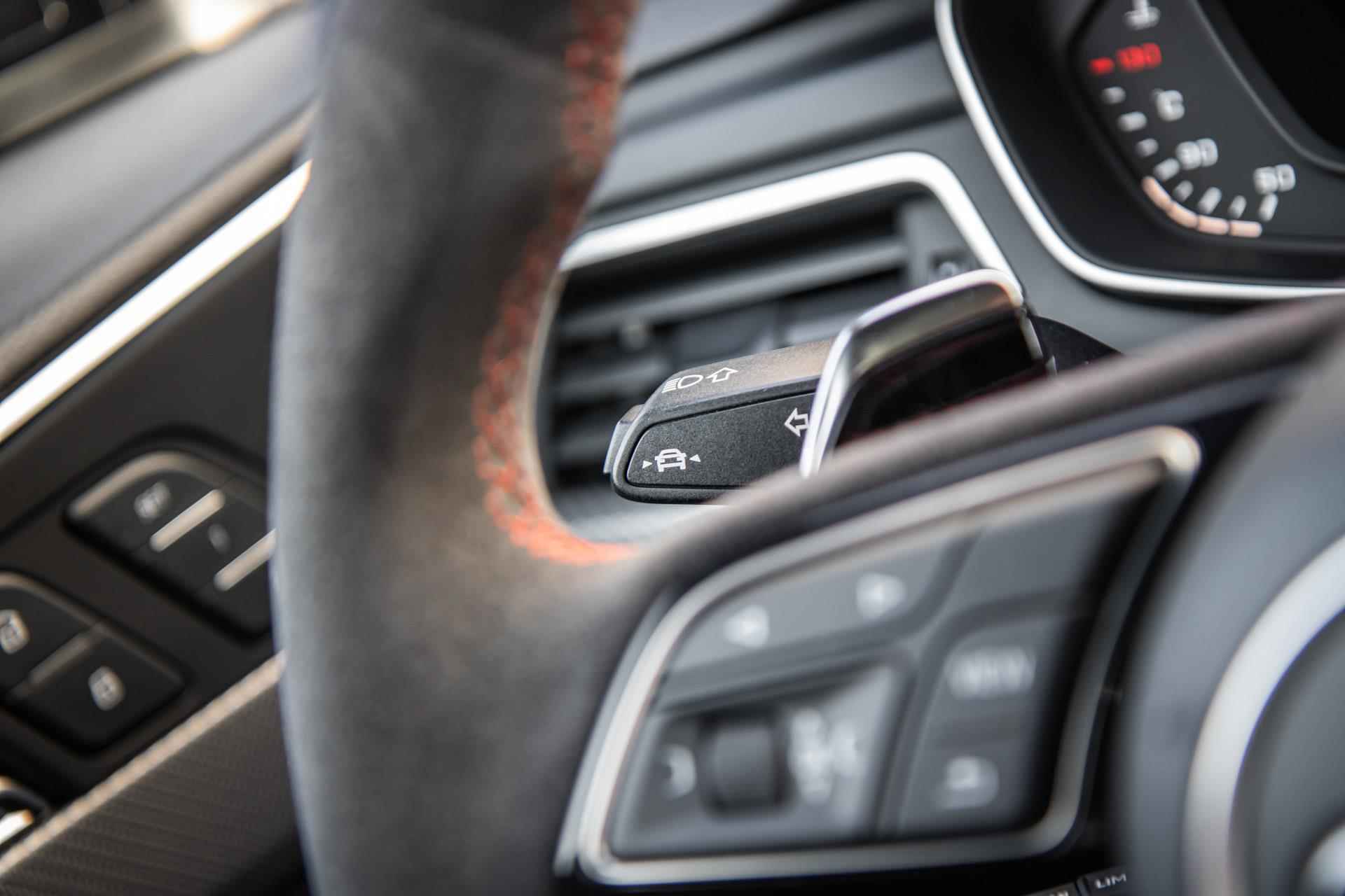 Audi RS 4 Avant 2.9 TFSI 450pk quattro | Panoramadak | B&O | Matrix-LED | Leder | Sportstuur - 30/57