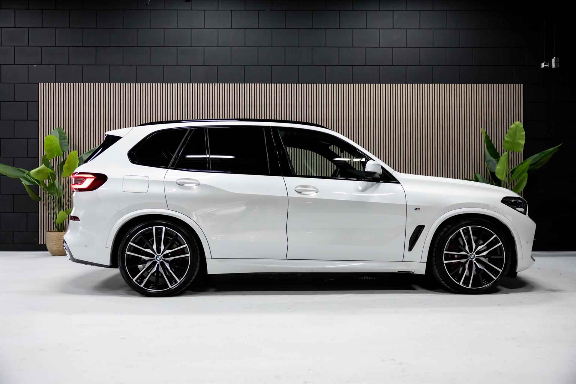 BMW X5 (g05) XDRIVE45E M-Sport | Skylounge | Softclose | Luchtvering - 4/75