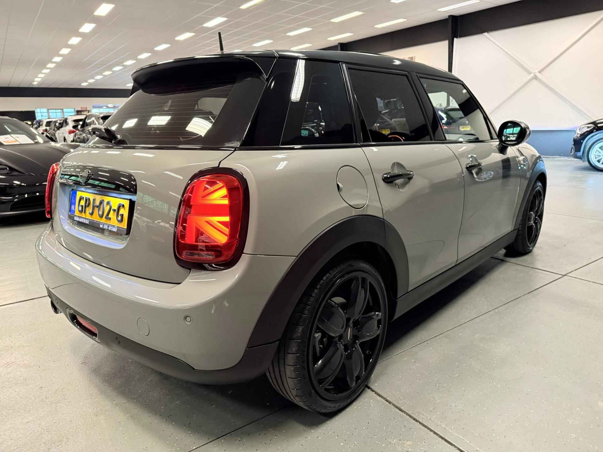 Mini 1.2 One COOPER CHILI BLACK-EDITION 18''JCW/PANO/LED/ECC/PDC/// - 8/30