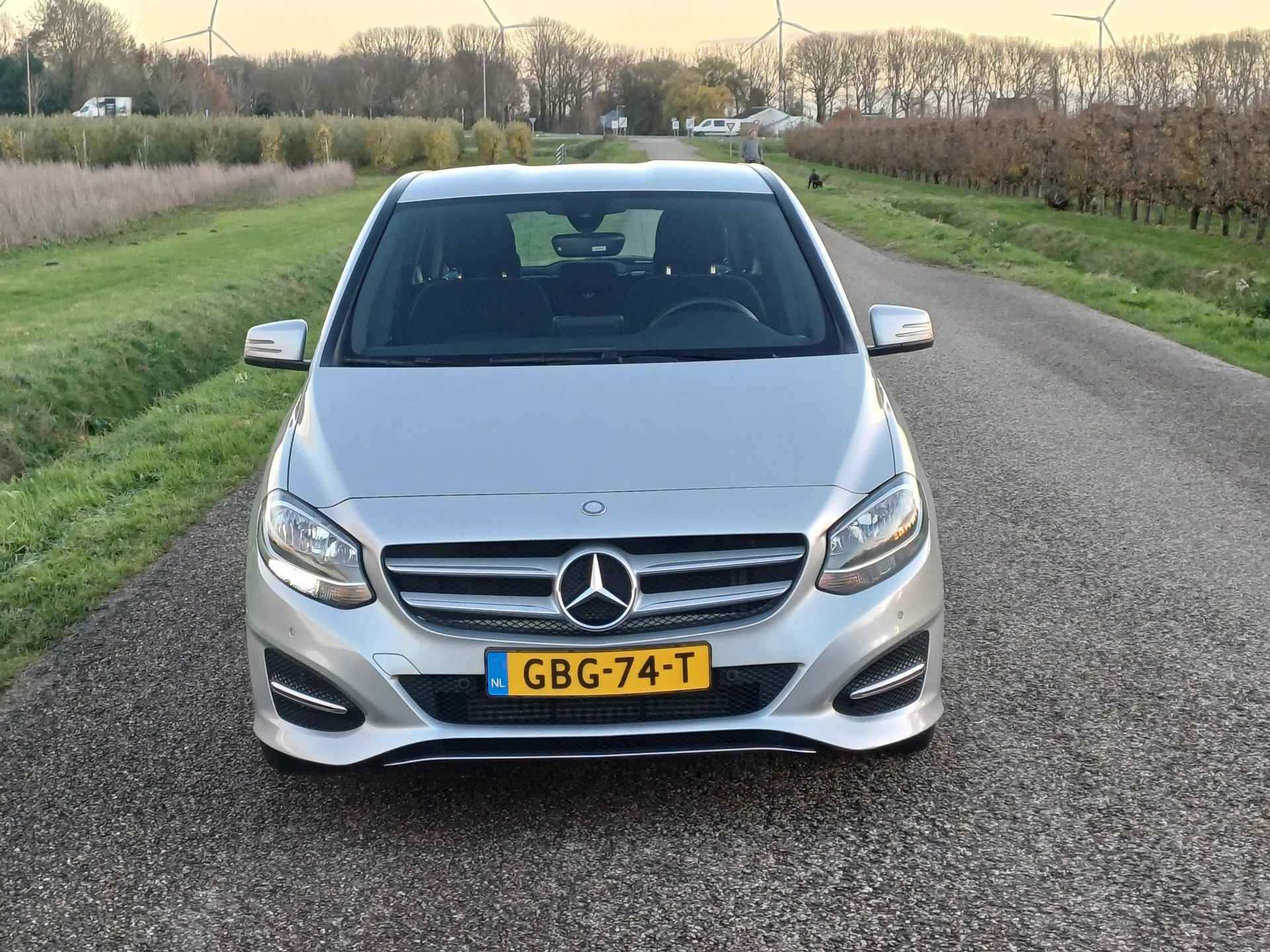 Mercedes-Benz B-Klasse 180 Prestige | Nieuwstaat !  | Lage KM! | Navi | Cruise | Goed onderhoud | Parkeerhulp - 5/46