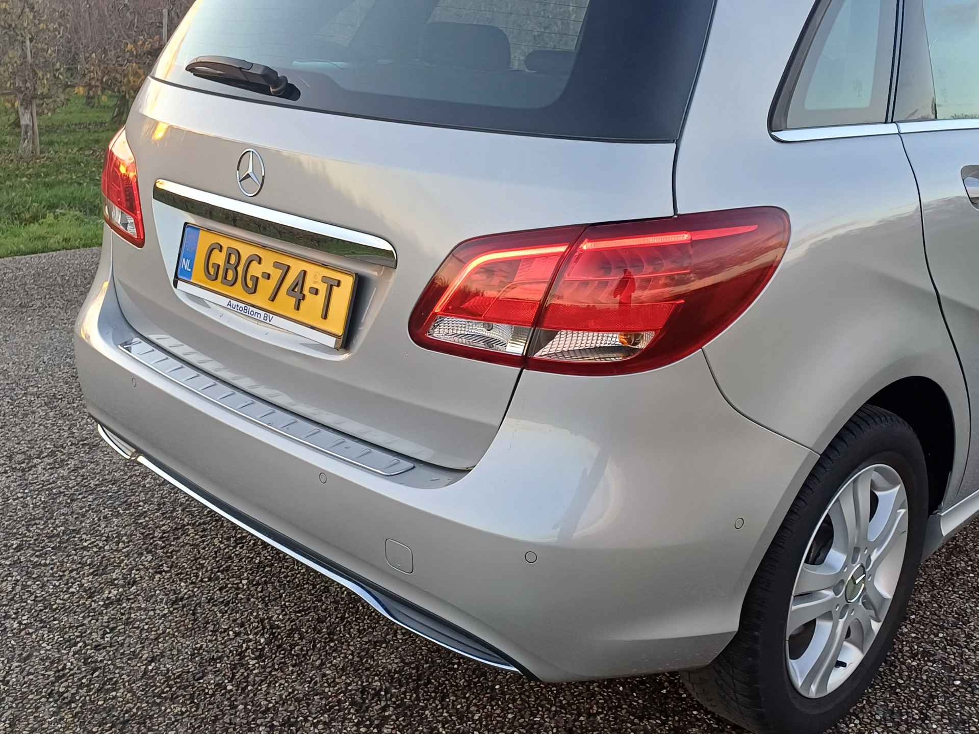 Mercedes-Benz B-Klasse 180 Prestige | Nieuwstaat !  | Lage KM! | Navi | Cruise | Goed onderhoud | Parkeerhulp - 17/46