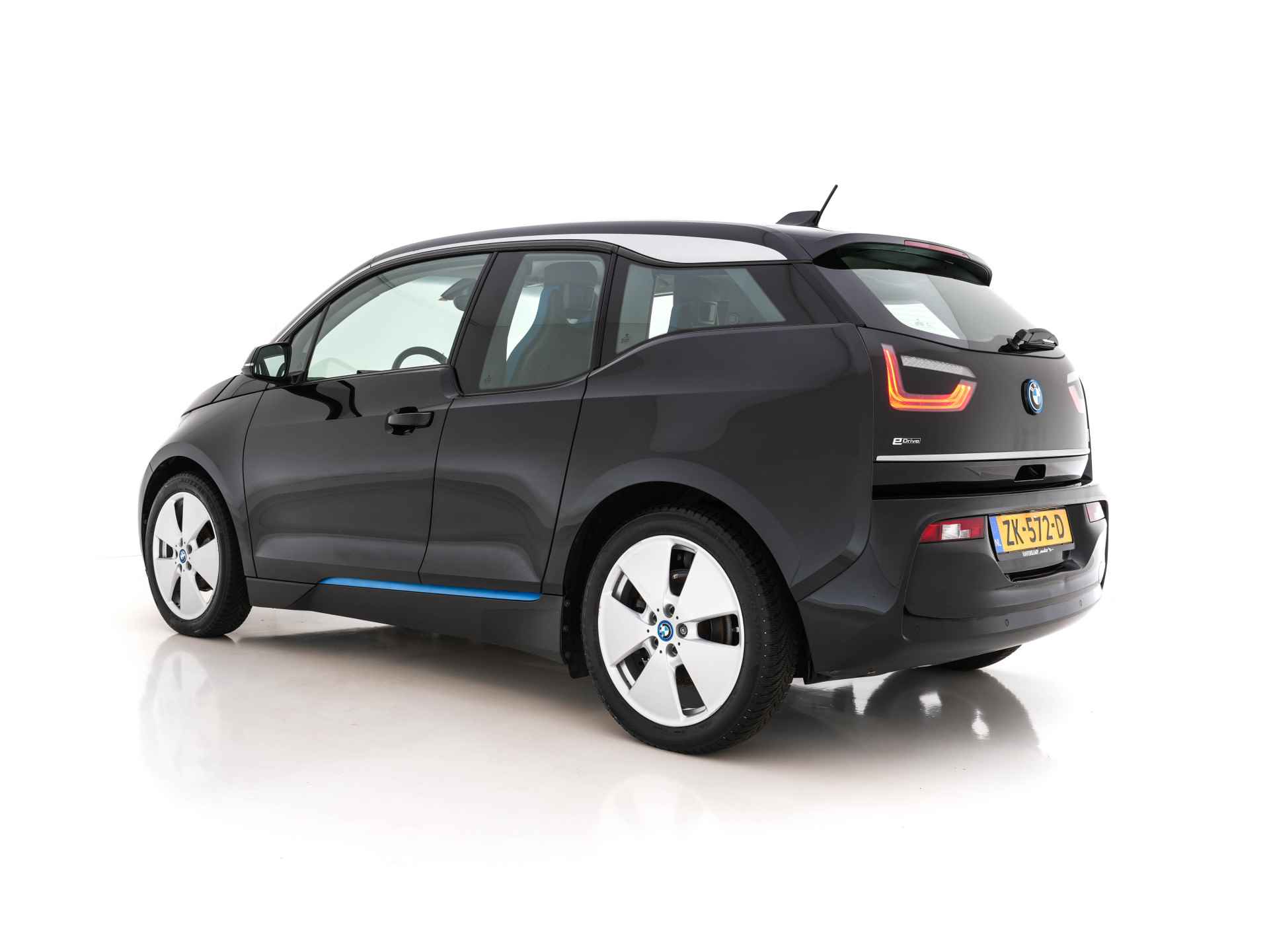 BMW i3 Basis 94Ah 33 kWh [ 3-Fase ] (INCL-BTW) *HEATPUMP | NAVI-FULLMAP | FULL-LED | DIGI-COCKPIT | COMFORT-SEATS | CCS-FASTLOADER | ECC | PDC | CRUISE | 19"ALU* - 4/31