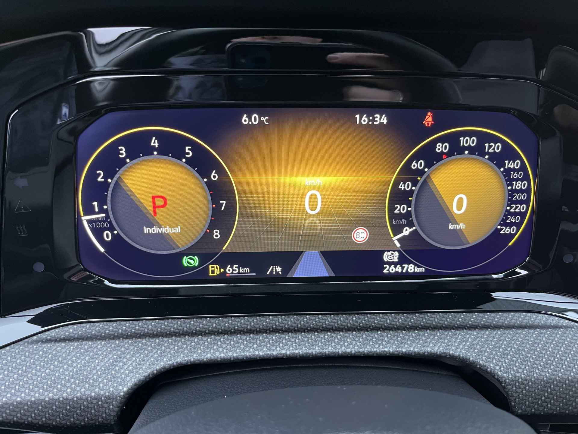 Volkswagen Golf 1.5 eTSI 2x R-Line / AUTOMAAT/ PANO/ KEYLESS/ ADAPT. CRUISE/ NAVI/ DAB/ APP-CONNECT/ PARK. SENSOREN + CAMERA/ CLIMA/ STUUR-STOELVERWARMING/ 17"LMV - 14/44