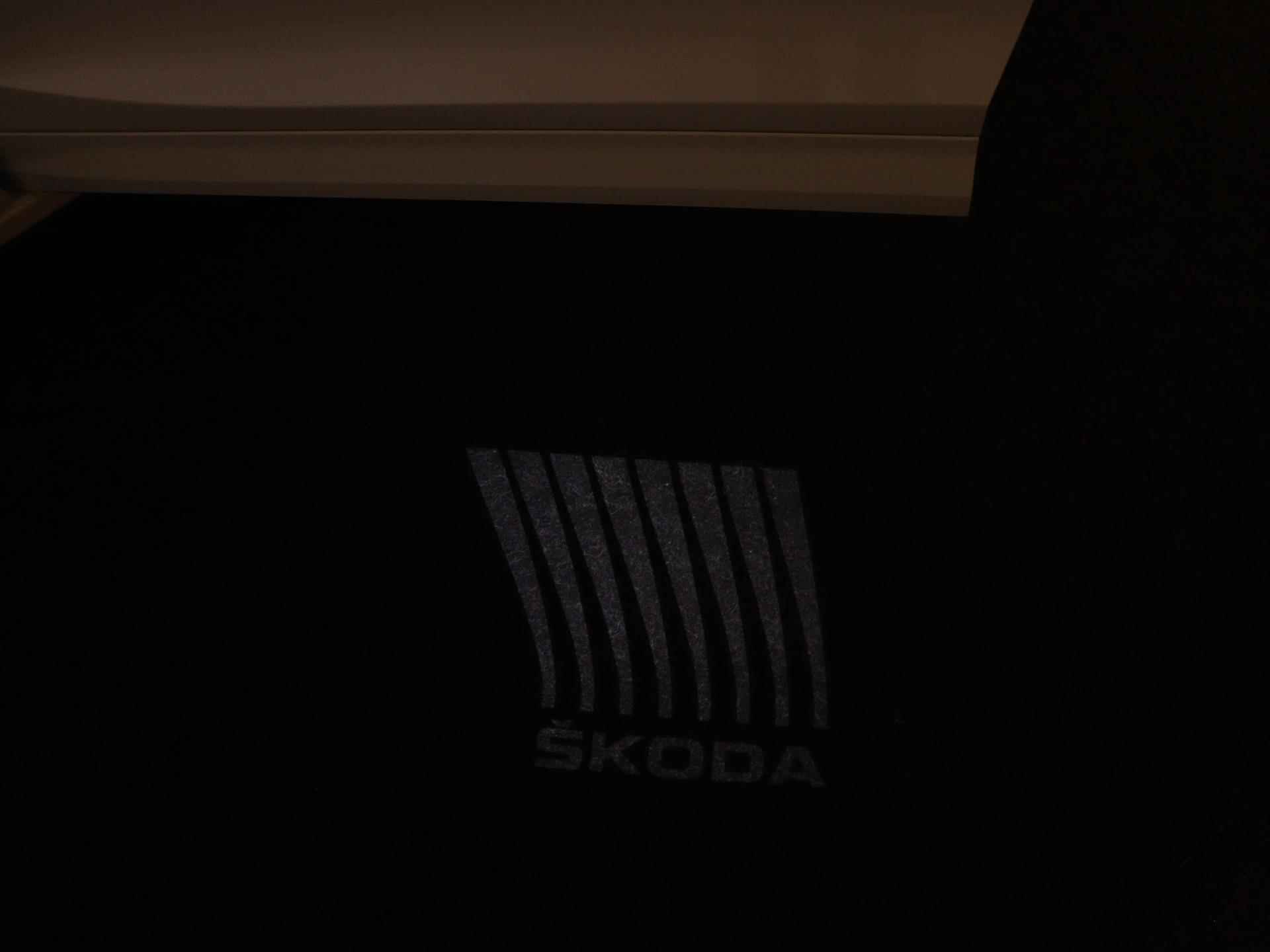 Skoda Enyaq Coupé iV 80 204 PK Sportline | Panoramadak | CANTON Audio | Camera | Apple CarPlay | 20" | Elek. kofferklep | - 59/61