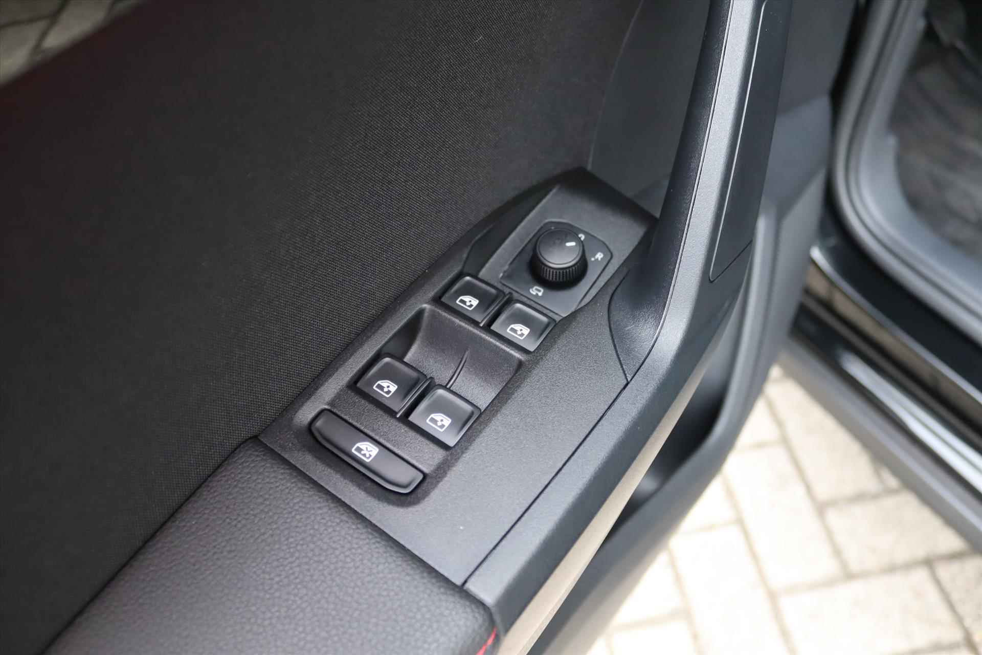 Seat Arona 1.0TSI 115PK FR BUSINESS INTENSE Navi | Apple  Carplay | Trekhaak | Camera | Adapt.Cruise  | Clima | Led | Beats Audio | Stoelverwarming | NL Auto | - 38/55