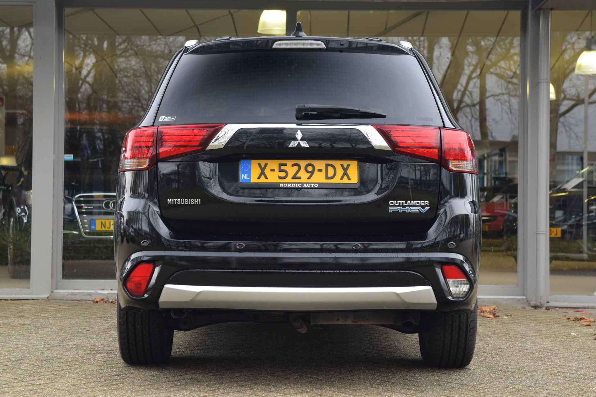 Mitsubishi Outlander 2.0 PHEV Premium met Nav/Cam/Led/Rockfort Audio - 24/38