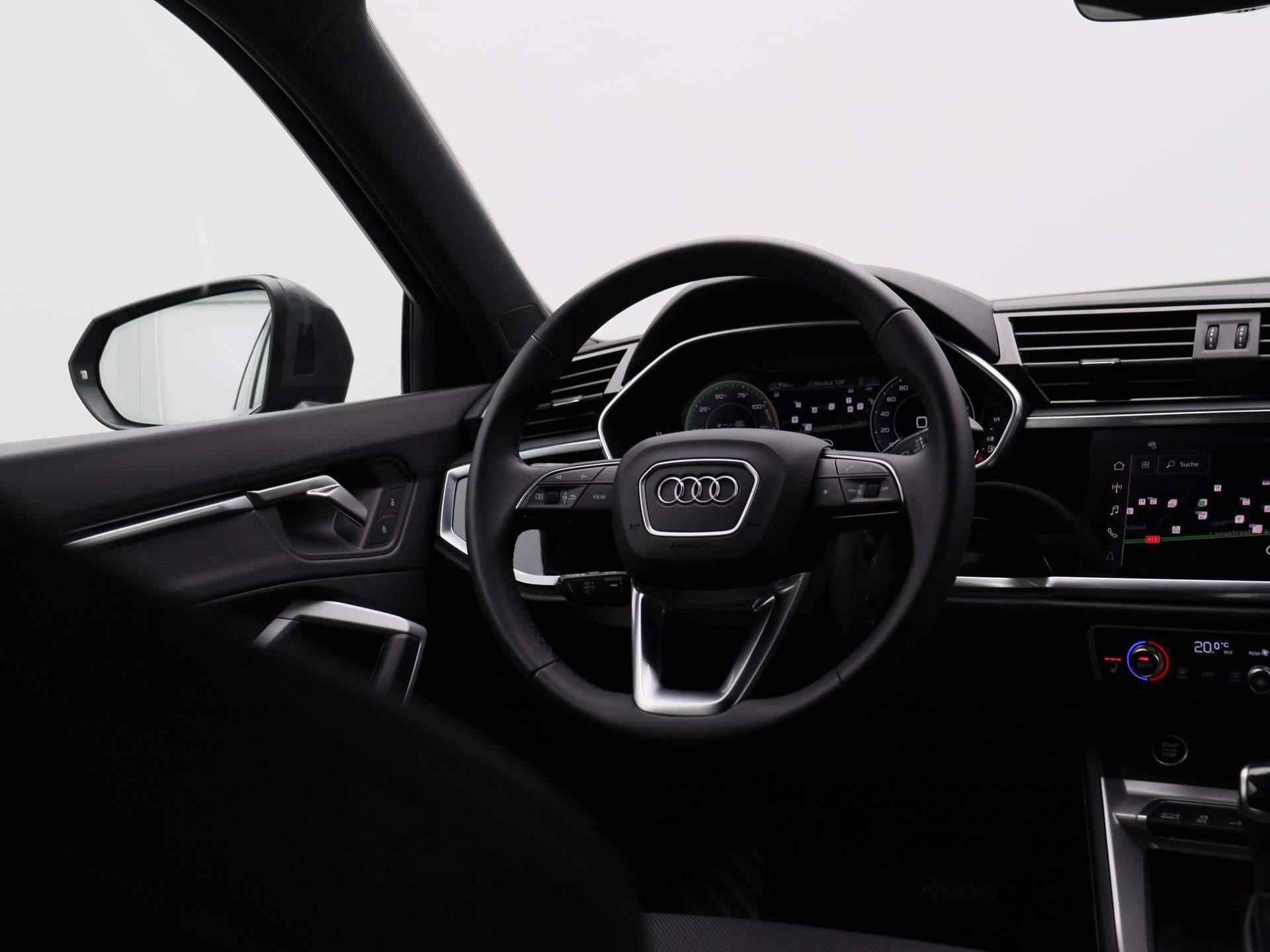 Audi Q3 Sportback 45 TFSI e S Edition 245 PK | Automaat | Navigatie | 360 Camera | Adaptive Cruise Control | Parkeersensoren | Stoelverwarming | Apple Carplay | Android Auto | Lichtmetalen velgen | Climate Control | - 12/49