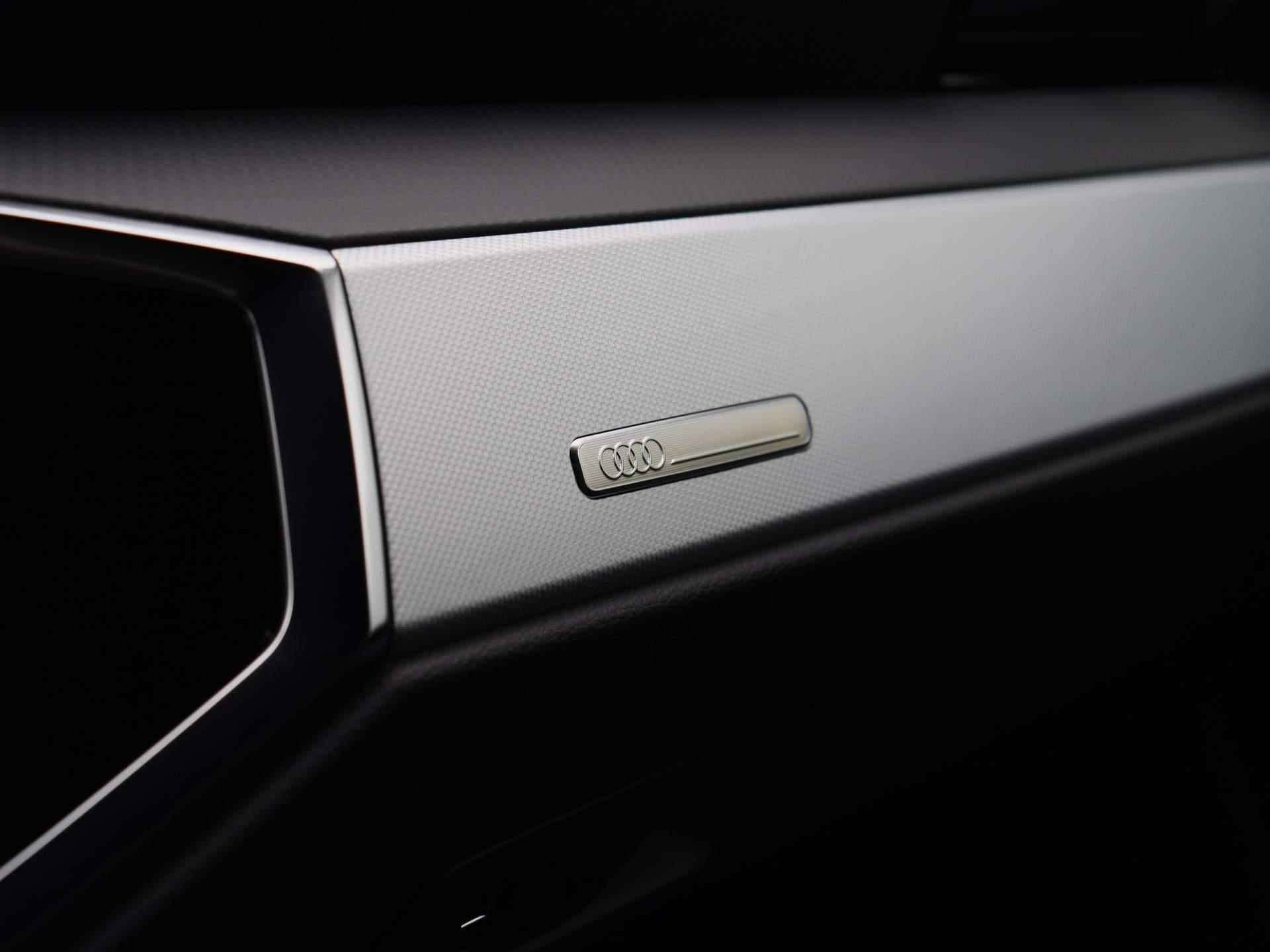 Audi Q3 Sportback 45 TFSI e S Edition 245 PK | Automaat | Navigatie | 360 Camera | Adaptive Cruise Control | Parkeersensoren | Stoelverwarming | Apple Carplay | Android Auto | Lichtmetalen velgen | Climate Control | - 33/49