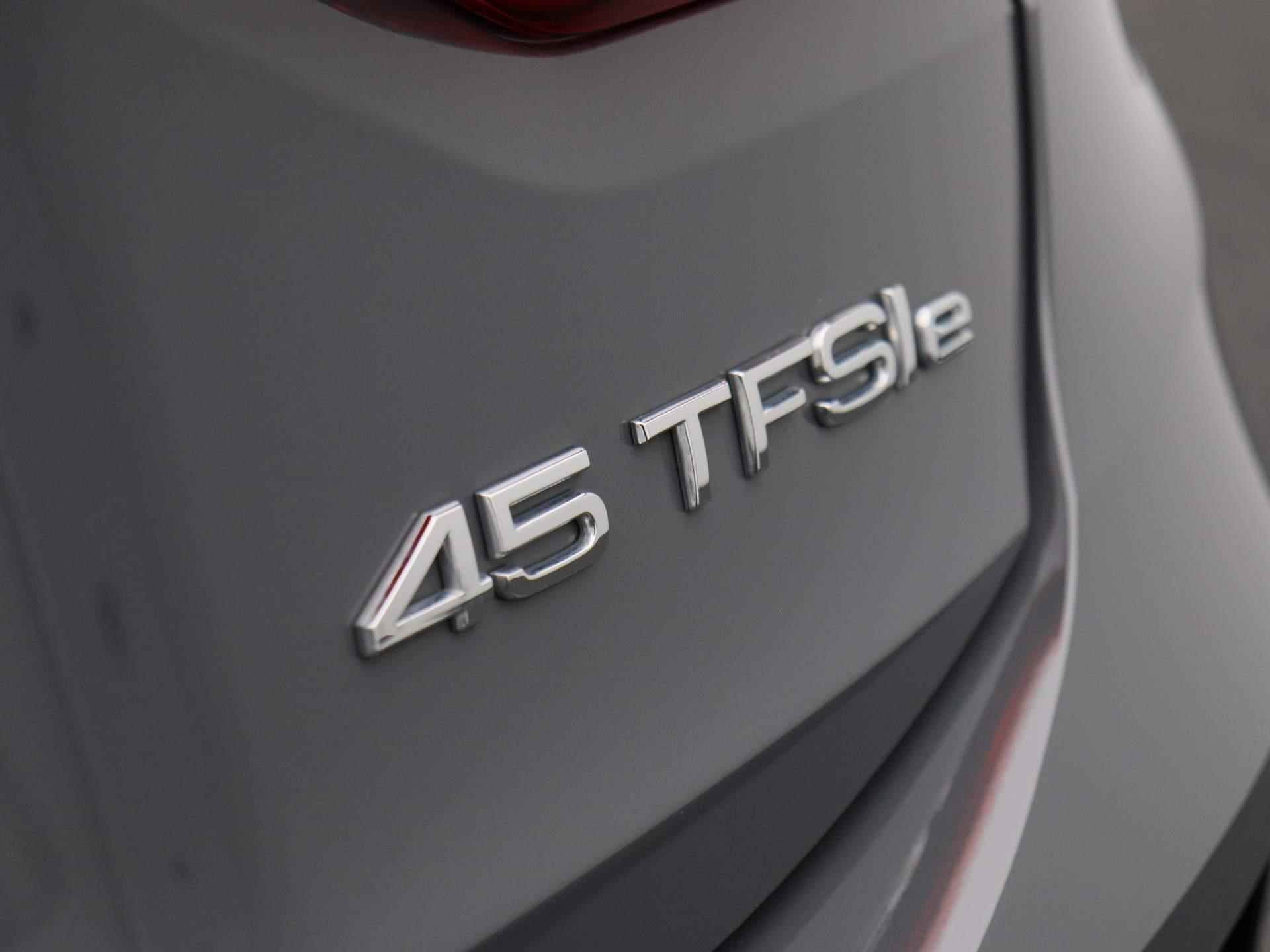 Audi Q3 Sportback 45 TFSI e S Edition 245 PK | Automaat | Navigatie | 360 Camera | Adaptive Cruise Control | Parkeersensoren | Stoelverwarming | Apple Carplay | Android Auto | Lichtmetalen velgen | Climate Control | - 41/49