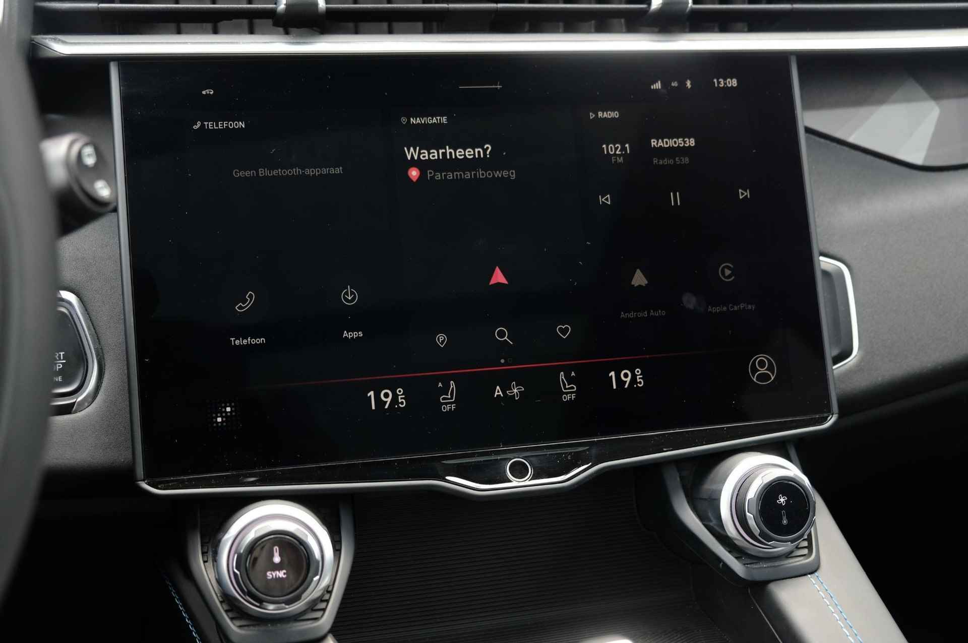 Lynk & Co 01 1.5 PHEV | Fullmap Navi | LM velgen | Apple Carplay/Android Auto | Schuif/Kantel Dak | 360 gr. Camera | Stuur/Stoelverwarming | Zwarte Hemelbekleding | Premium Audio | Park Assist Camera | Adaptive Cruise | LED koplampen - 26/32