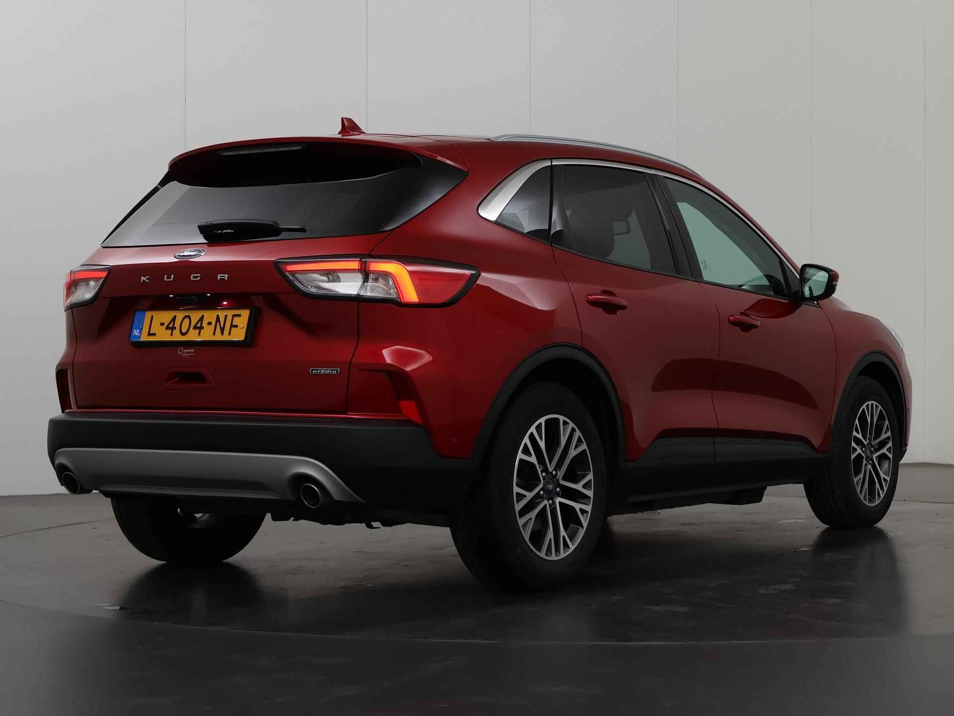 Ford Kuga 2.5 PHEV Titanium X | Navigatie | Parkeercamera | Winterpakket | Cruise Control Adaptief | Elktr. Achterklep | Head Up | - 3/46