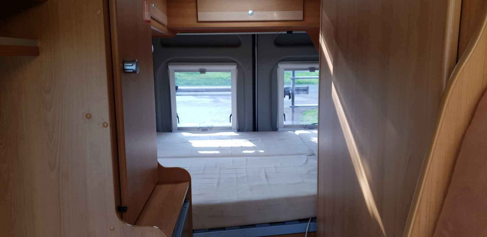 Possl 2win Bus camper - Airco - Lucht vering - 10/16