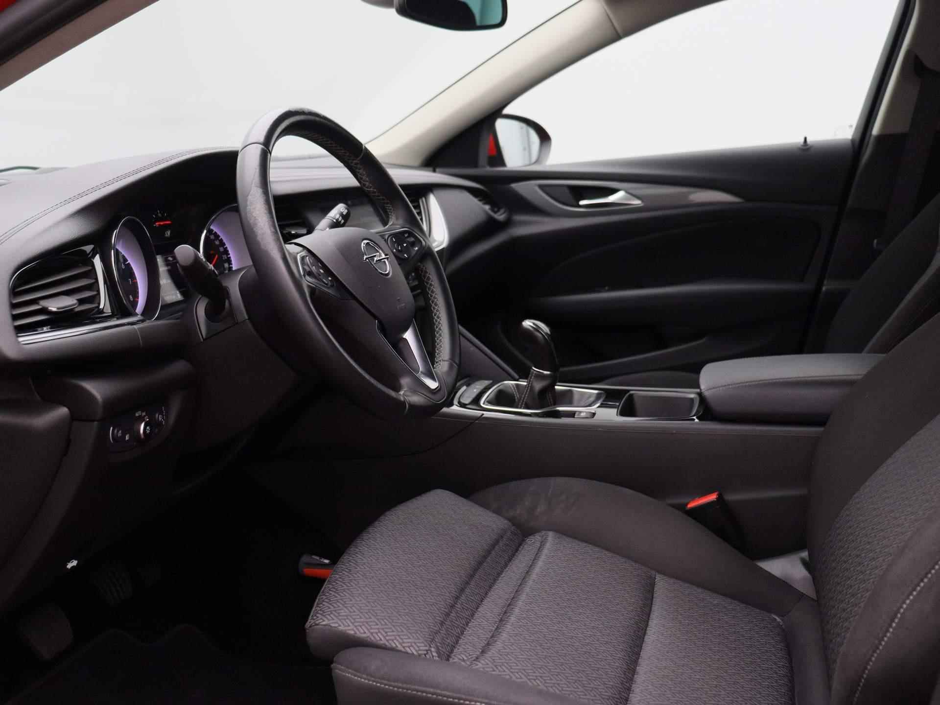 Opel Insignia Sports Tourer 1.5 Turbo Business | Navigatie | Climate control | Camera | Parkeer sensoren | LMV | - 26/35