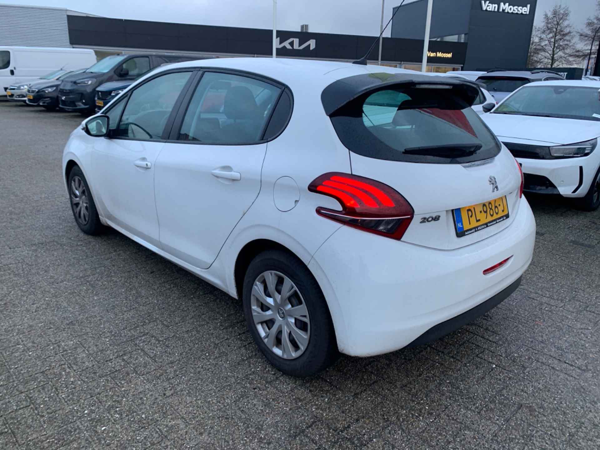 Peugeot 208 1.6 BlueHDi Active Airco | Navigatie | 5 Deurs | Armsteun | Bluetooth | Led Dagrij | Cruise - 8/10