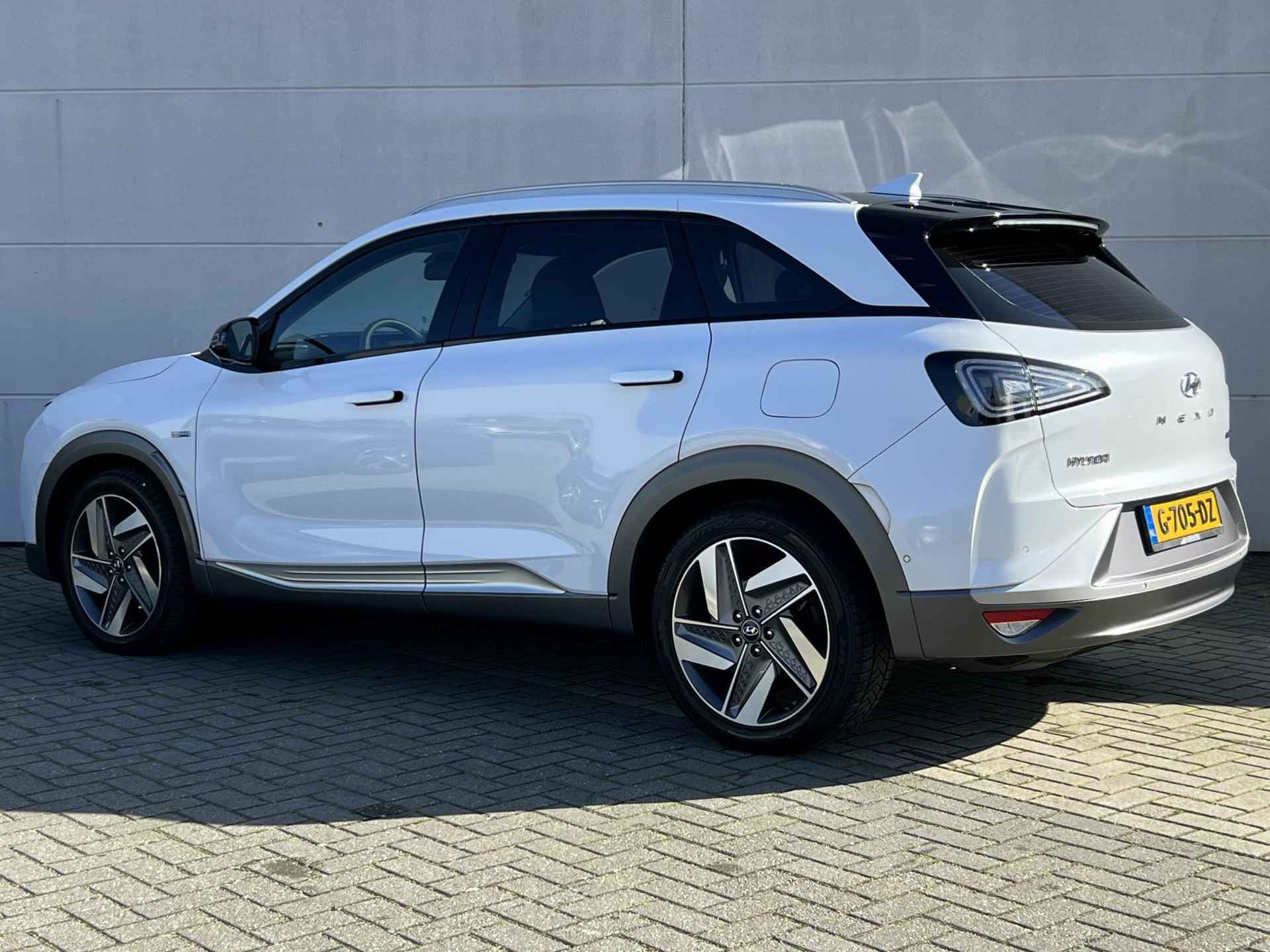 Hyundai NEXO FCEV Plus Pack / Dealer Onderhouden / Elektrisch Verkoel-, Verstel- & Verwarmbare Stoelen Voor / Schuif- & Kanteldak / 360 °C Camera / - 13/43