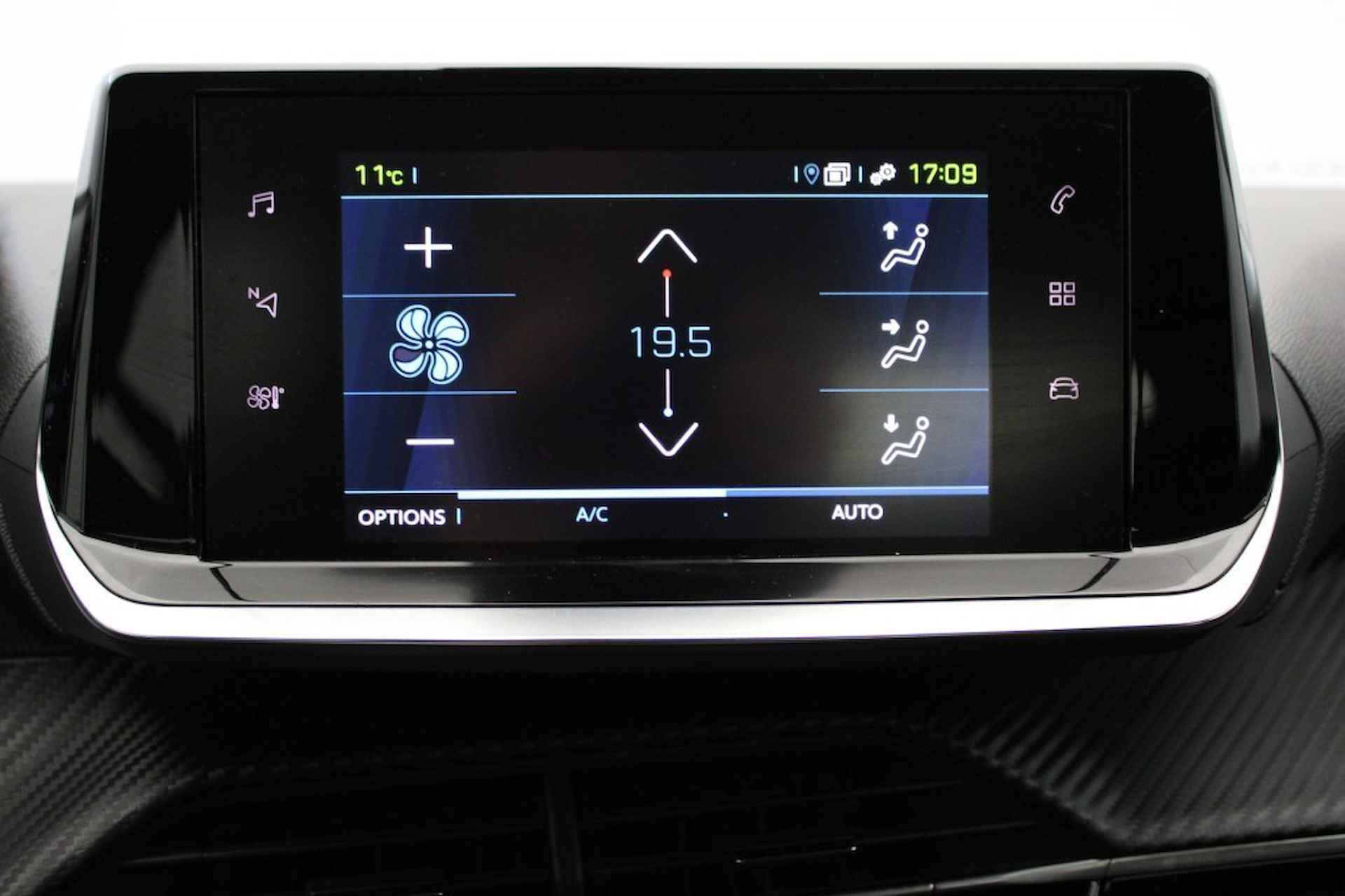 PEUGEOT 2008 e-2008 Active Pack 50 kWh - Carplay, Clima, Camera - 13/24