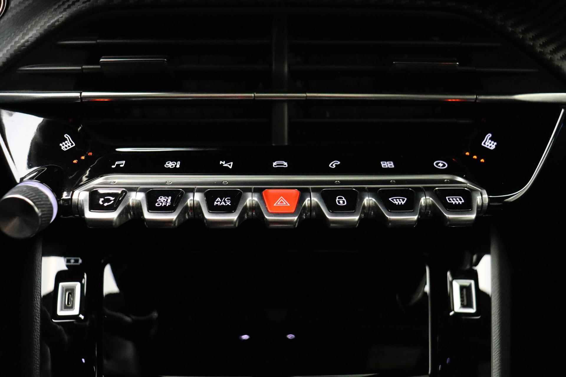Peugeot e-2008 EV GT Pack 50 kWh 3-fase lader 136 PK | Automaat | LMV | A/C | Panoramadak | Draadloze telefoonlader | Leer met stoelverwarming | 12% bijtelling - 26/37