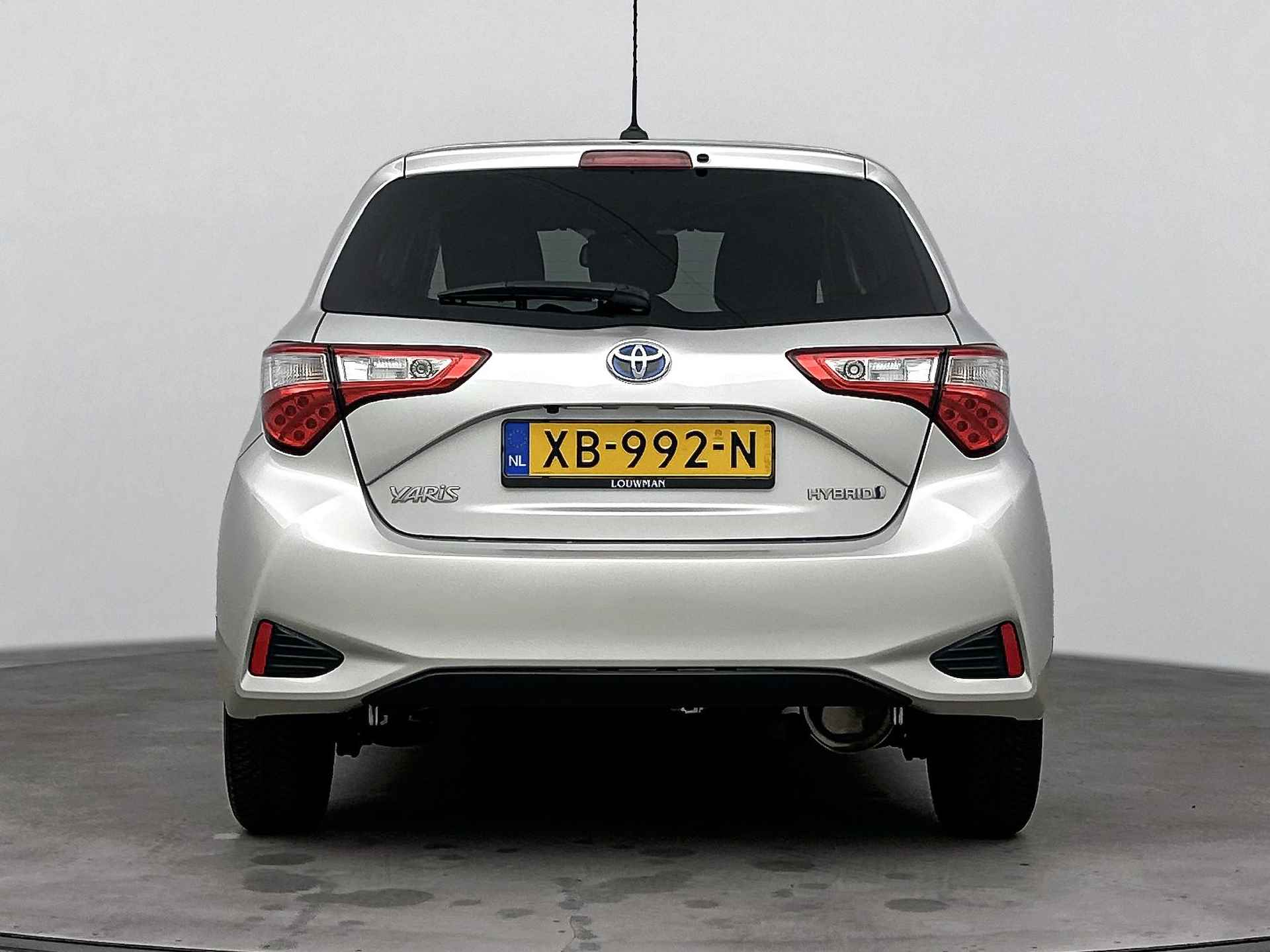 Toyota Yaris 1.5 Hybrid Dynamic | Navigatie | Camera | Climate Control | LM velgen | Cruise Control | - 37/43