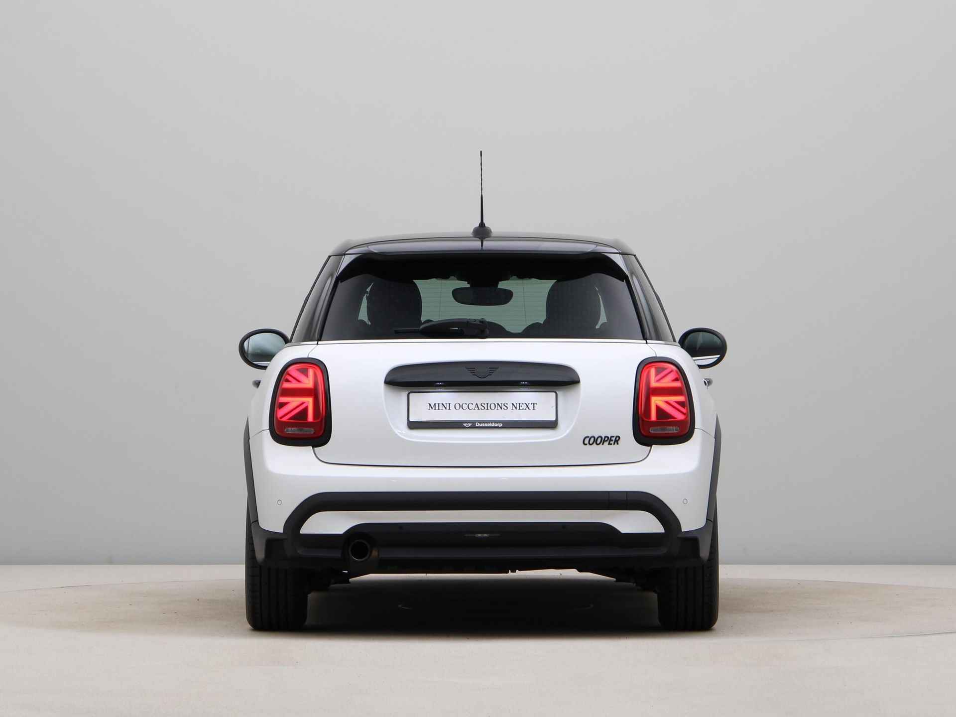 MINI 5-deurs Cooper Camden Edition Aut. - 11/24