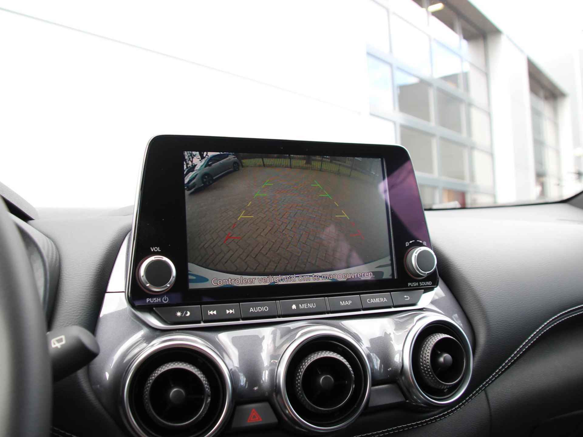 Nissan Juke 1.0 DIG-T N-Design | Navigatie | Camera | Apple Carplay/Android Auto | 19'' Velgen | Cruise & Climate Control | Rijklaarprijs! - 15/23