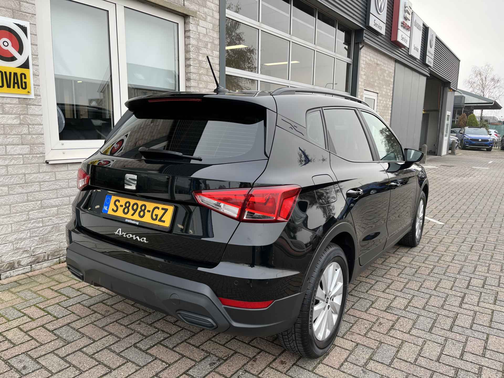 SEAT Arona 1.0 TSI Style / AUTOMAAT/ CAMERA/ PARK. SENSOREN/ CRUISE/ LED/ STOELVERWARM./ APP CONNECT/ AIRCO/ NAVI/ DAB/ 16" LMV - 34/39