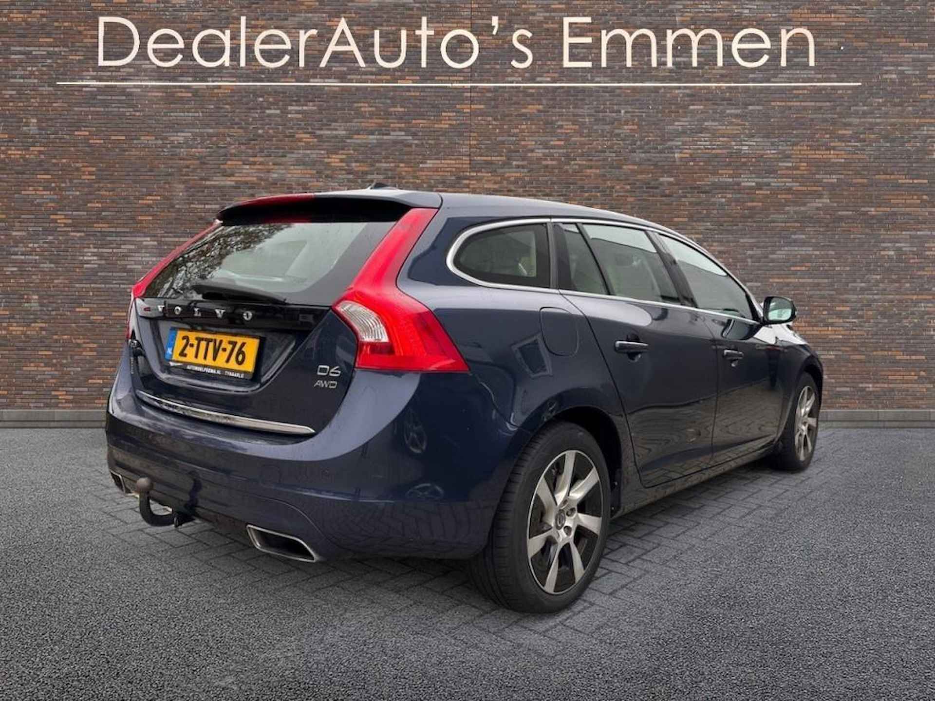 Volvo V60 2.4 D6 AWD Pl.i Sum. - 5/15