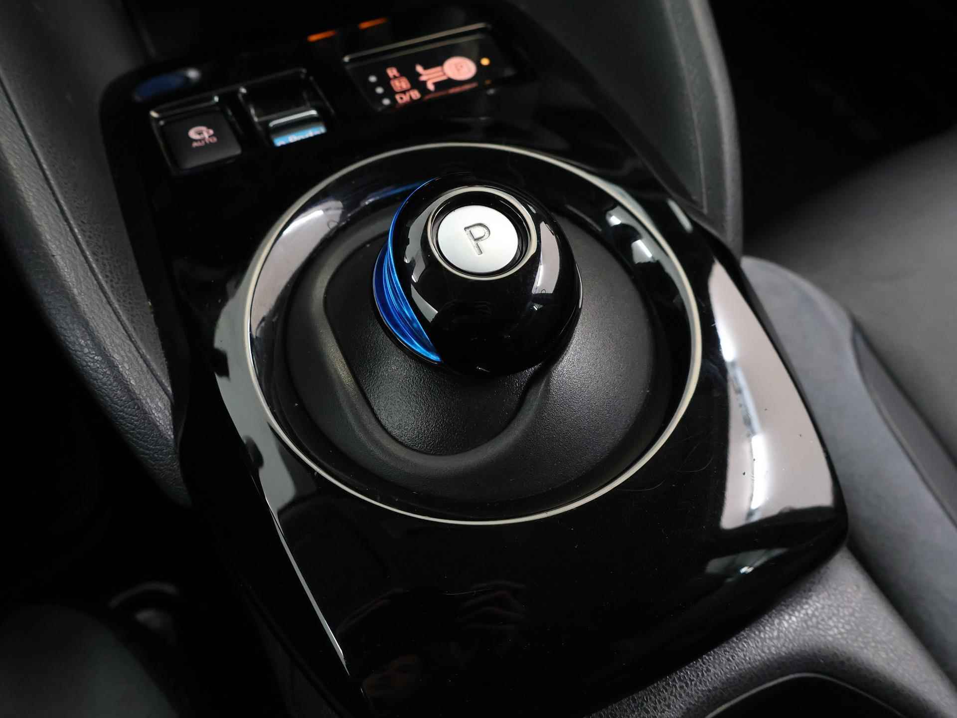 Nissan LEAF Tekna 40 kWh | Navigatie | Parkeercamera 360 ° | Climate control | Stoelverwarming | - 26/46