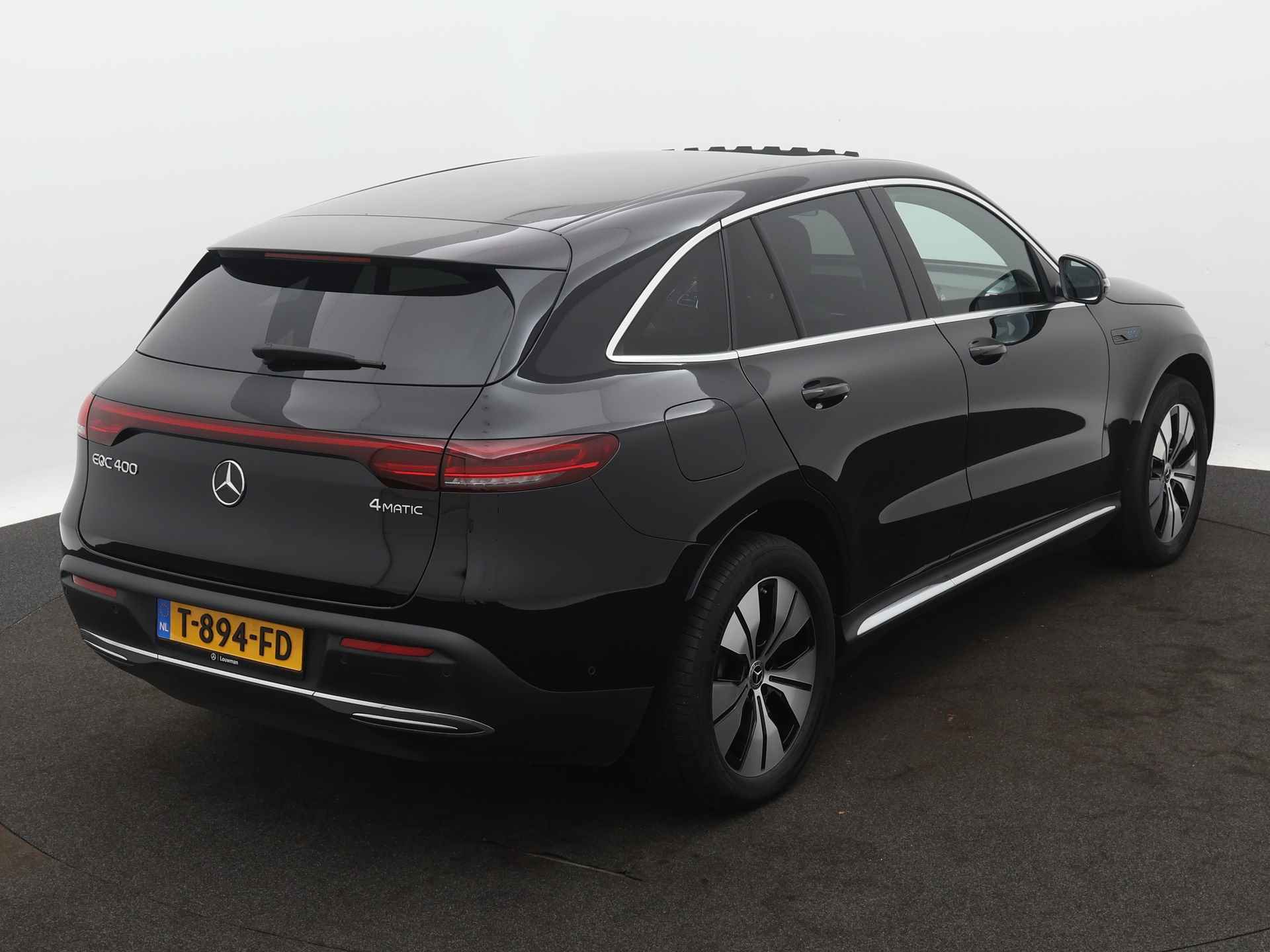 Mercedes-Benz EQC 400 4MATIC Premium 80 kWh | Schuif/kanteldak | Beige leder interieur | Alarm klasse 3 | Navigatie | Parking support met camera achter | Inclusief 24 maanden MB Certified garantie voor Europa - 18/46