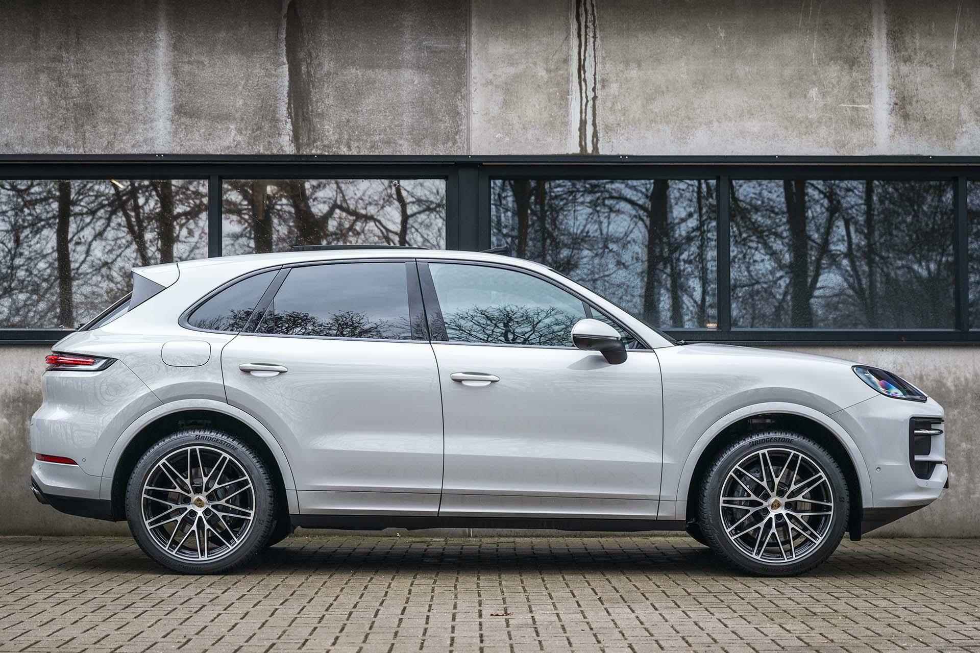 Porsche Cayenne 3.0 E-Hybrid Facelift SportDesign Krijtgrijs - 8/69