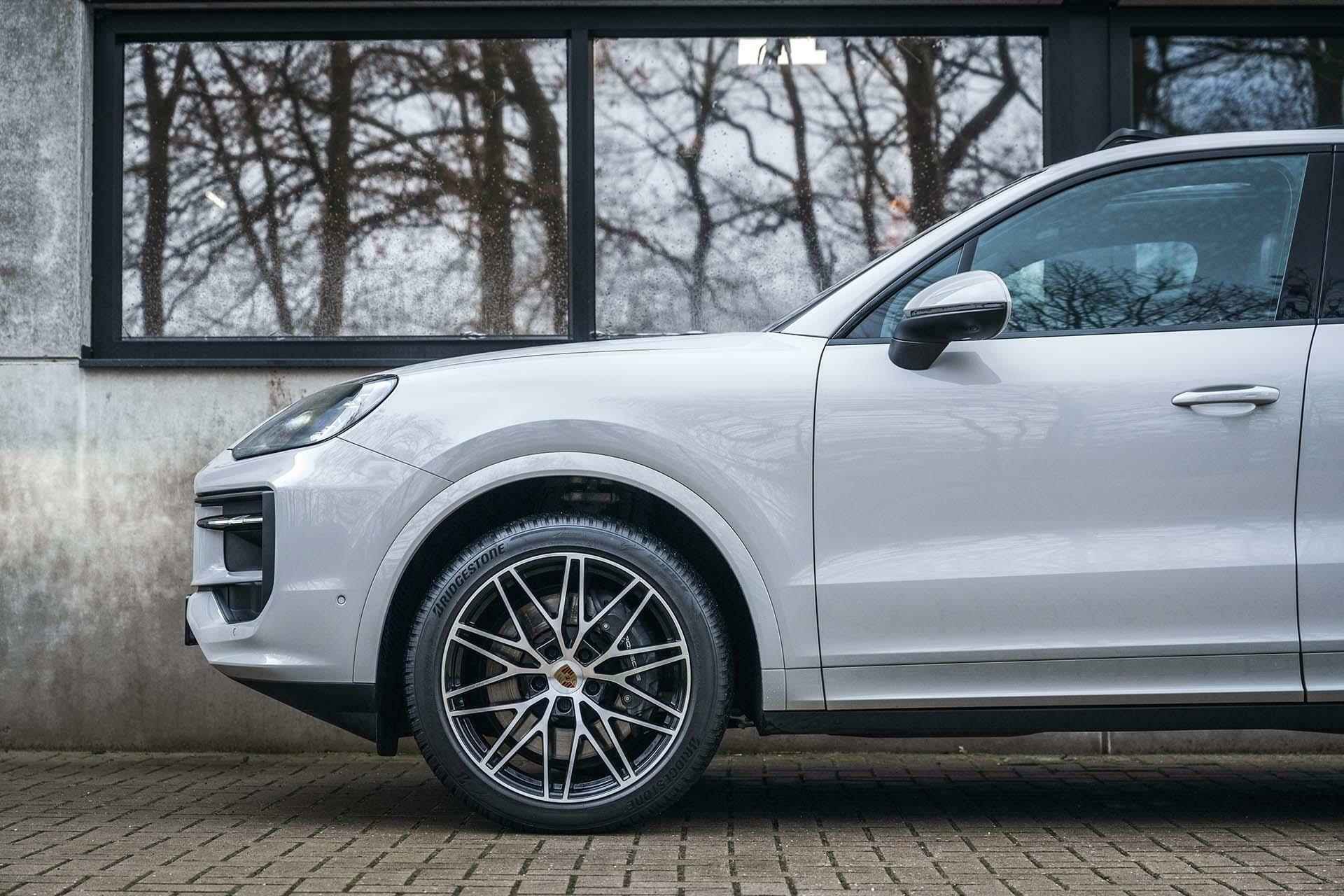 Porsche Cayenne 3.0 E-Hybrid Facelift SportDesign Krijtgrijs - 10/69