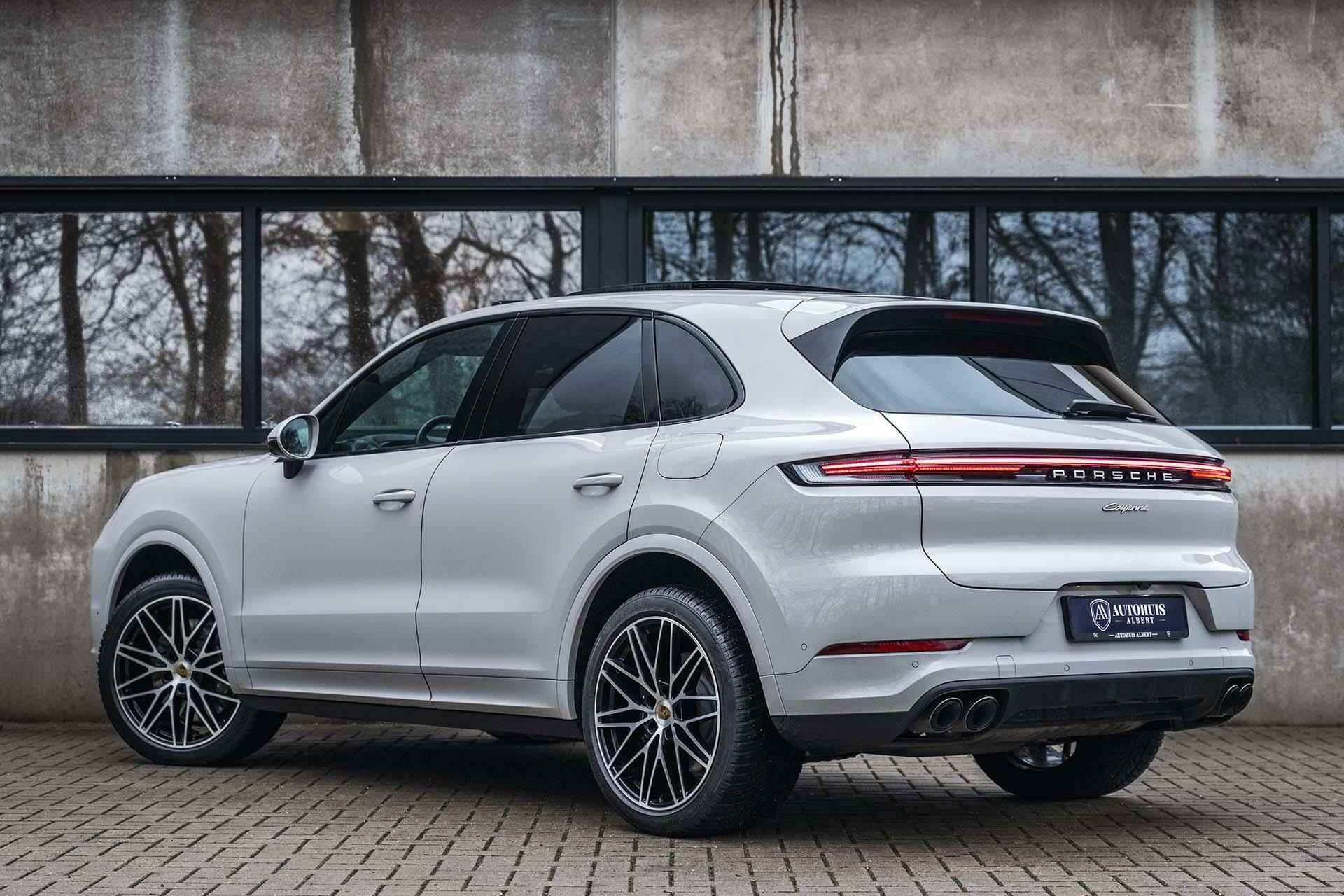 Porsche Cayenne 3.0 E-Hybrid Facelift SportDesign Krijtgrijs - 13/69