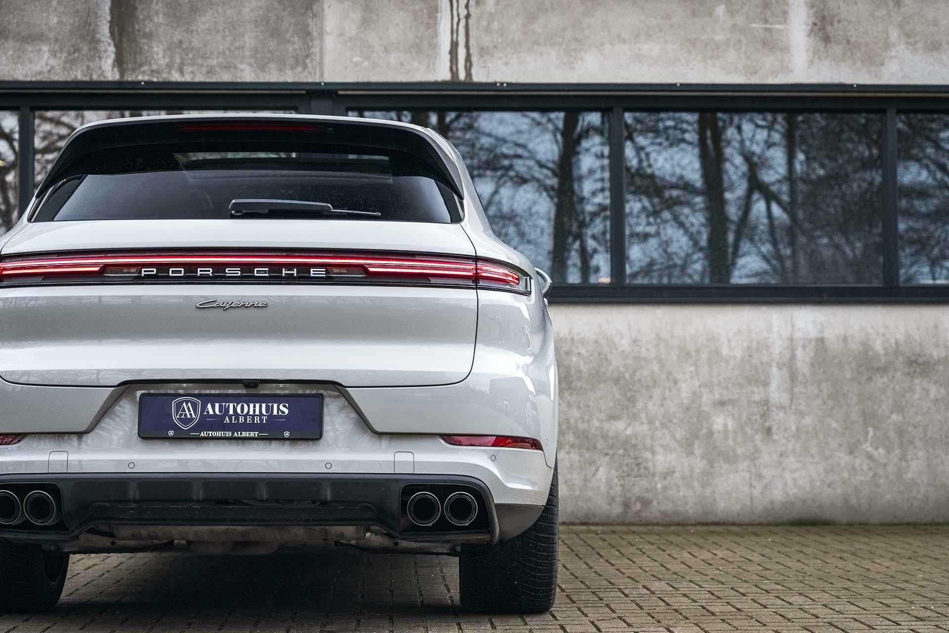 Porsche Cayenne 3.0 E-Hybrid Facelift SportDesign Krijtgrijs - 66/69