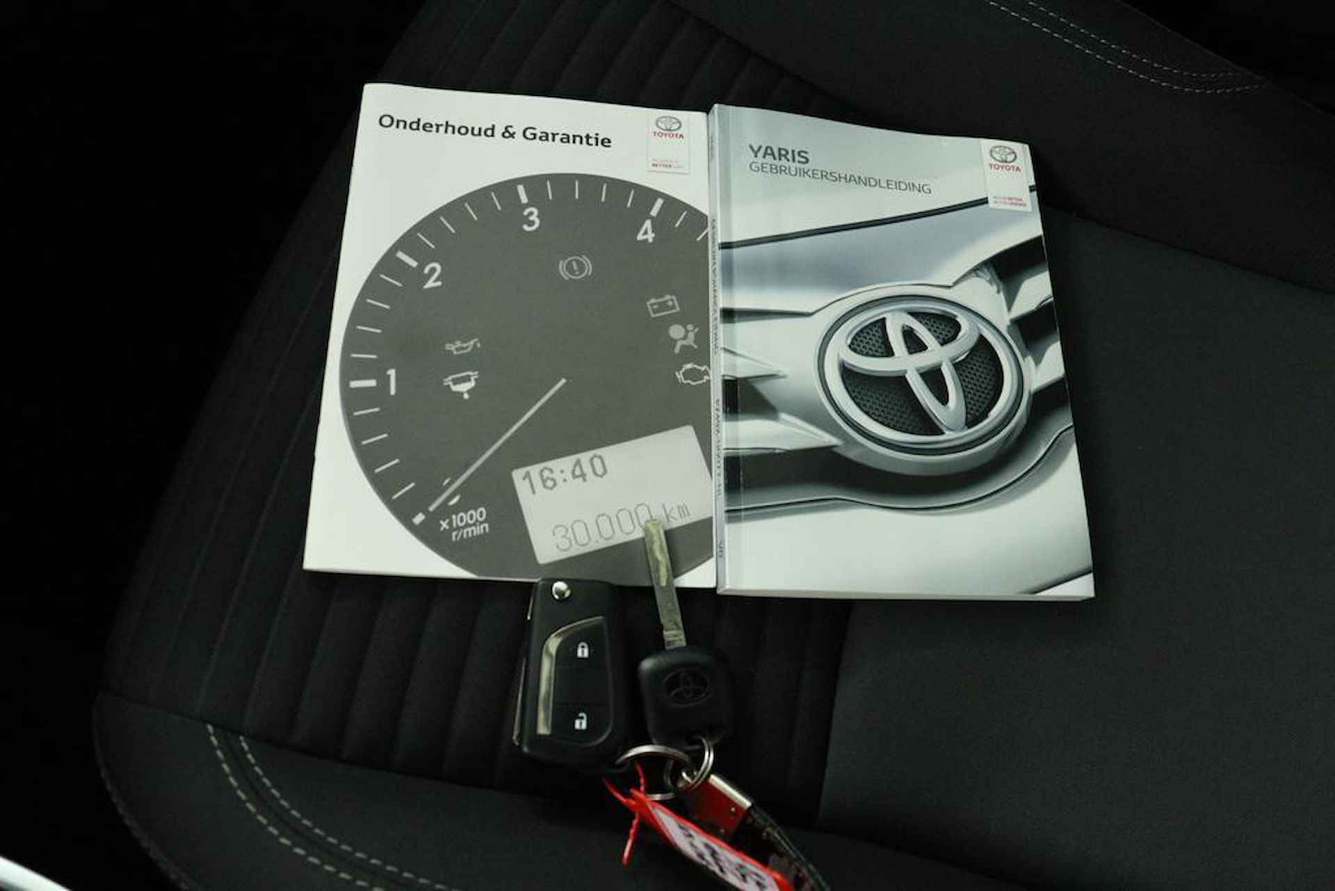 Toyota Yaris 1.5 VVT-i Comfort | Trekhaak | Airco | Bluetooth | - 7/31