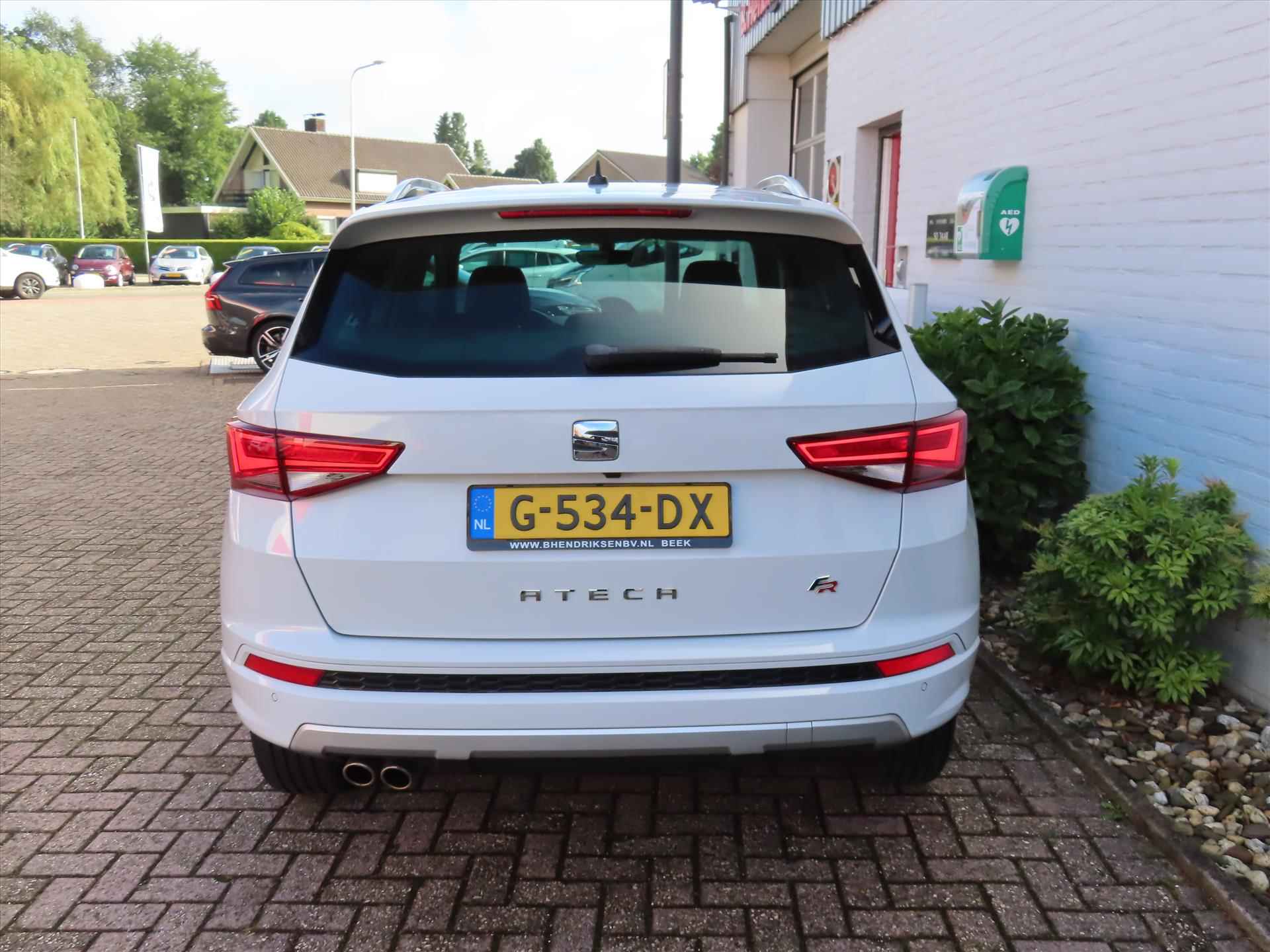 SEAT Ateca 1.5 EcoTSI 150pk FR Business Intense/ Parelmoer wit/ Trekhaak/ Keyless entry/ Apple Carplay/ Navi/ Stoelverwarming/ 1 Eigenaar/ Origineel NL/ NAP - 7/46