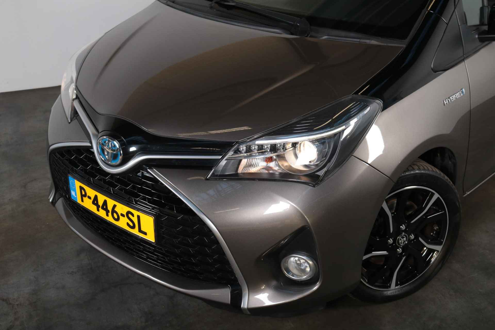 Toyota Yaris 1.5 Hybrid Dynamic, Leder , Panodak - 40/46