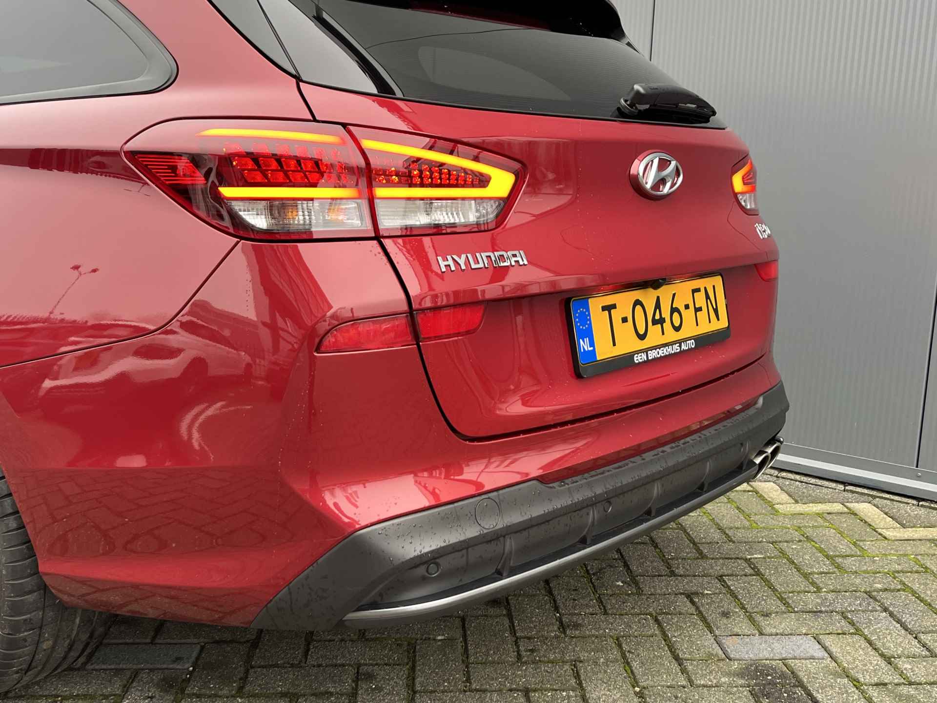 Hyundai i30 Wagon 1.5 T-GDi 160pk N-Line | Leder | Camera | Climate | Keyless | Full - Led | Navigatie | Alcantara | 18" Lichtmetaal | Winte - 6/34