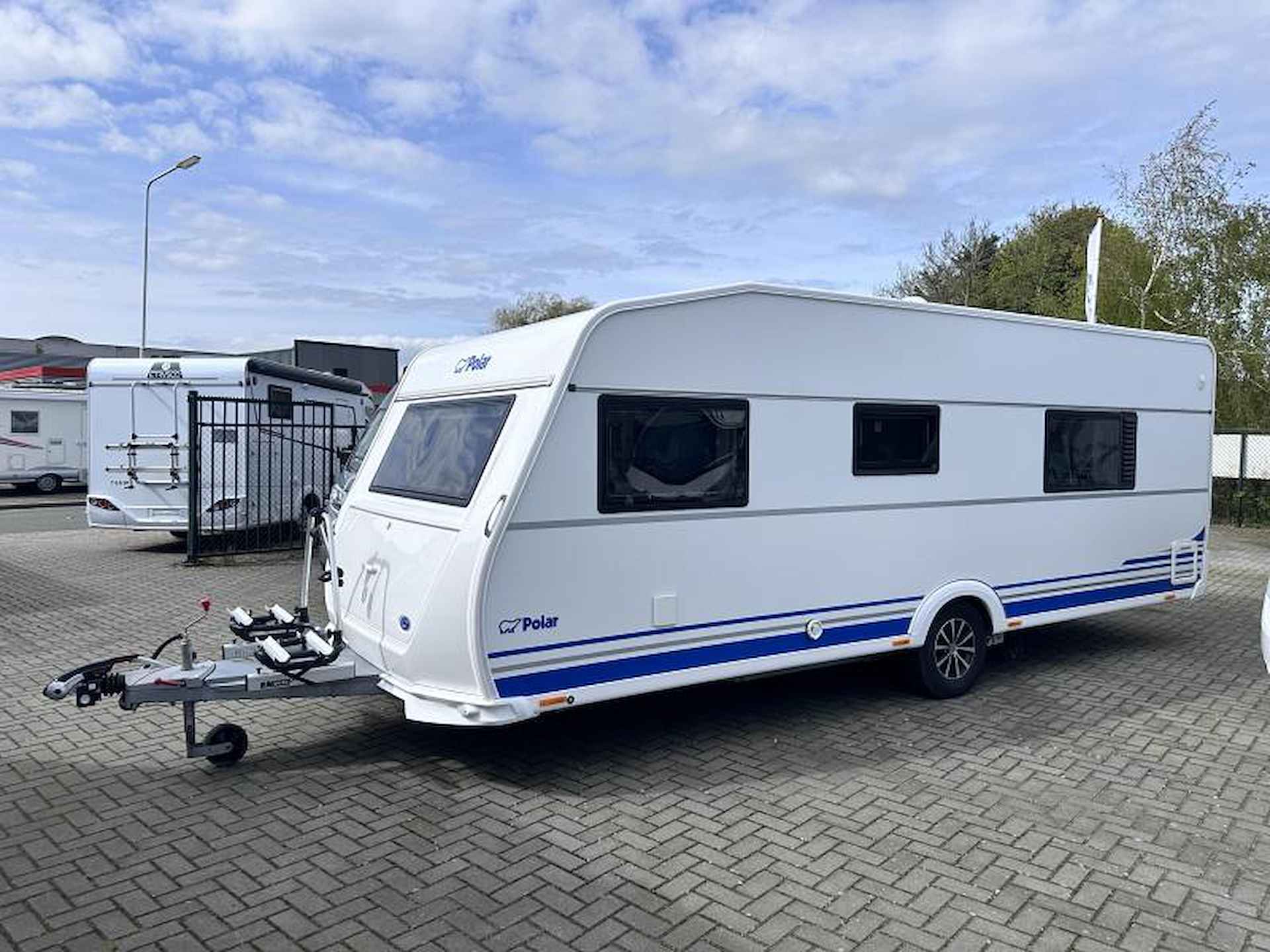 Polar 620  TR Luxe all season caravan - 25/25