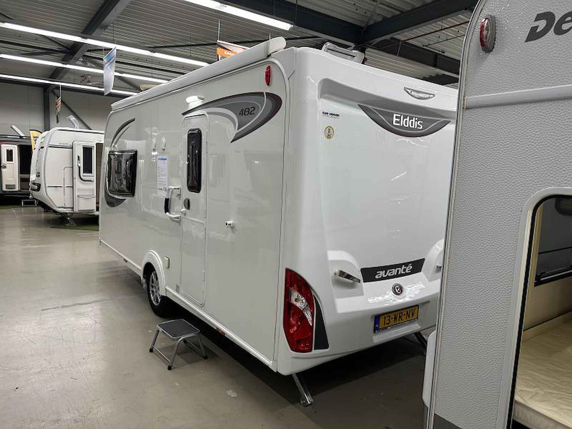 Elddis Avante 482 +mover+luifel+stopcontact - 3/19