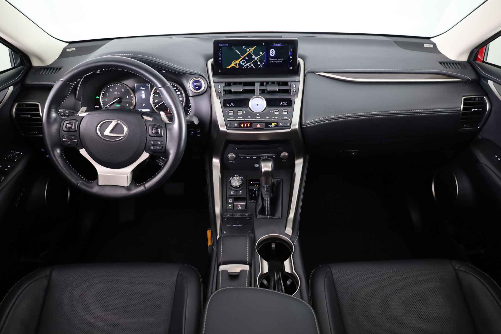 Lexus NX 300h AWD President Line | Schuifdak | Mark Levinson Audio | Trekhaak | Head-up Display | 360 Camera | Navigatie | Dodehoek Detectie | Stuur-/Stoelverwarming | Achterbank Verwarmd | - 6/58