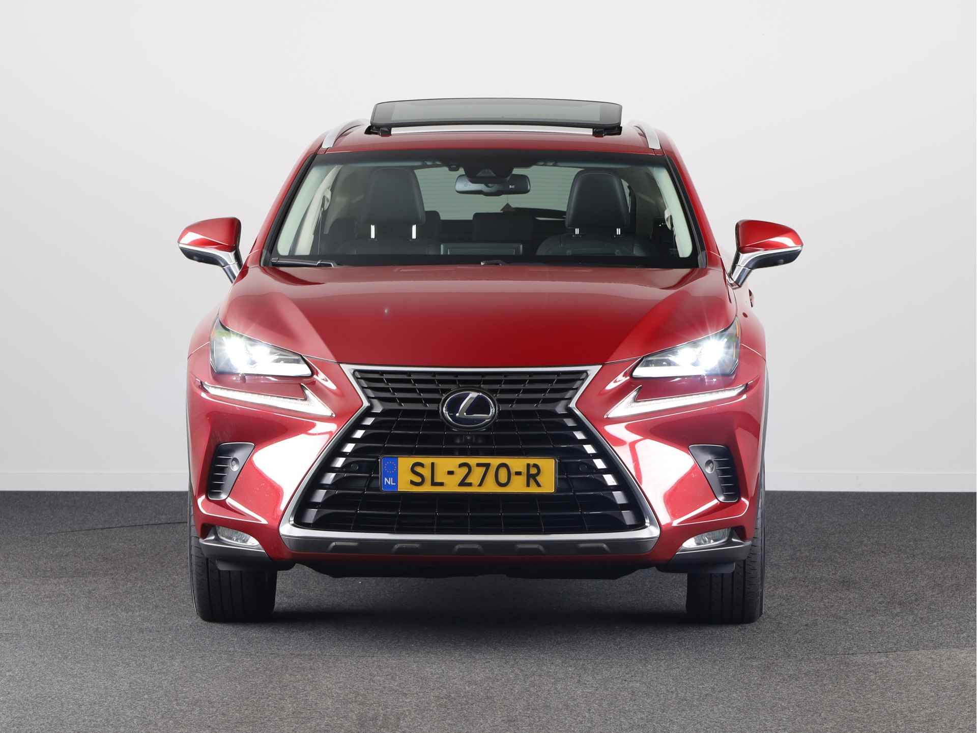 Lexus NX 300h AWD President Line | Schuifdak | Mark Levinson Audio | Trekhaak | Head-up Display | 360 Camera | Navigatie | Dodehoek Detectie | Stuur-/Stoelverwarming | Achterbank Verwarmd | - 17/58