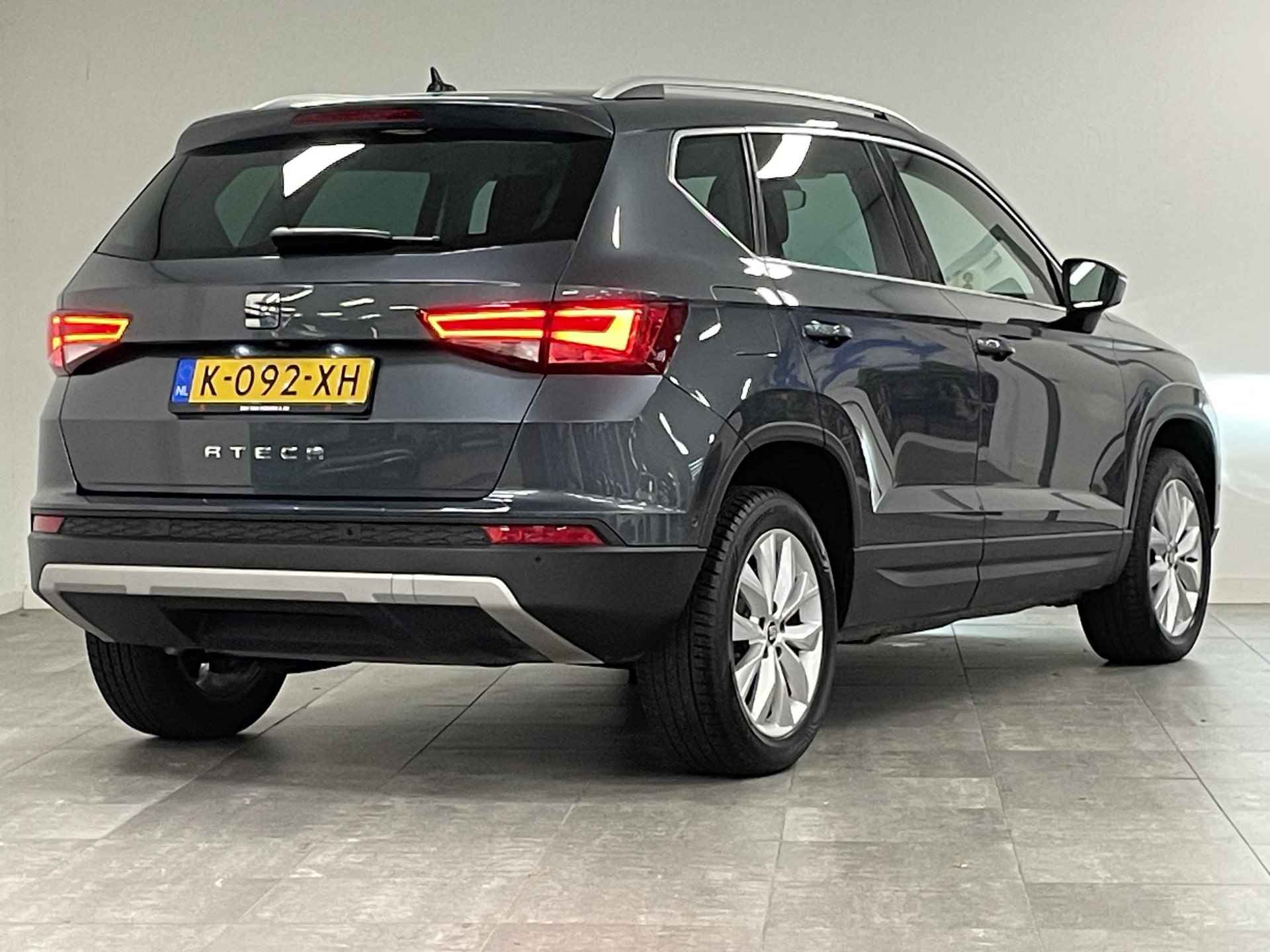 SEAT Ateca 1.5 TSI DSG Style Business Intense | Elektrische Achterklep | Stoelverwarming | Trekhaak - 3/37