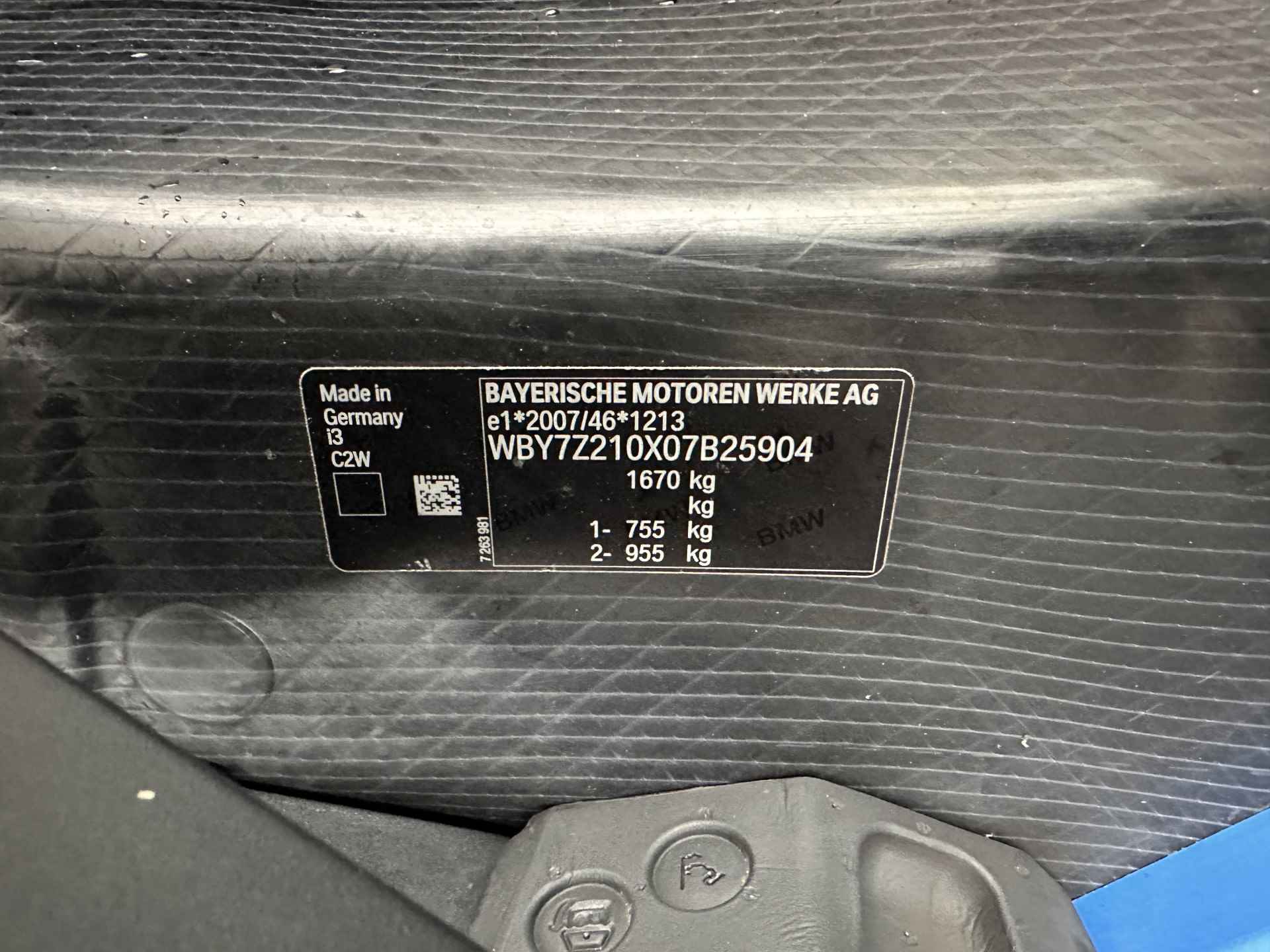 BMW i3 Basis 94Ah 33 kWh [ 3-Fase ] (INCL-BTW) *HEATPUMP | NAVI-FULLMAP | FULL-LED | DIGI-COCKPIT | COMFORT-SEATS | CCS-FASTLOADER | ECC | PDC | CRUISE | 19"ALU* - 29/33